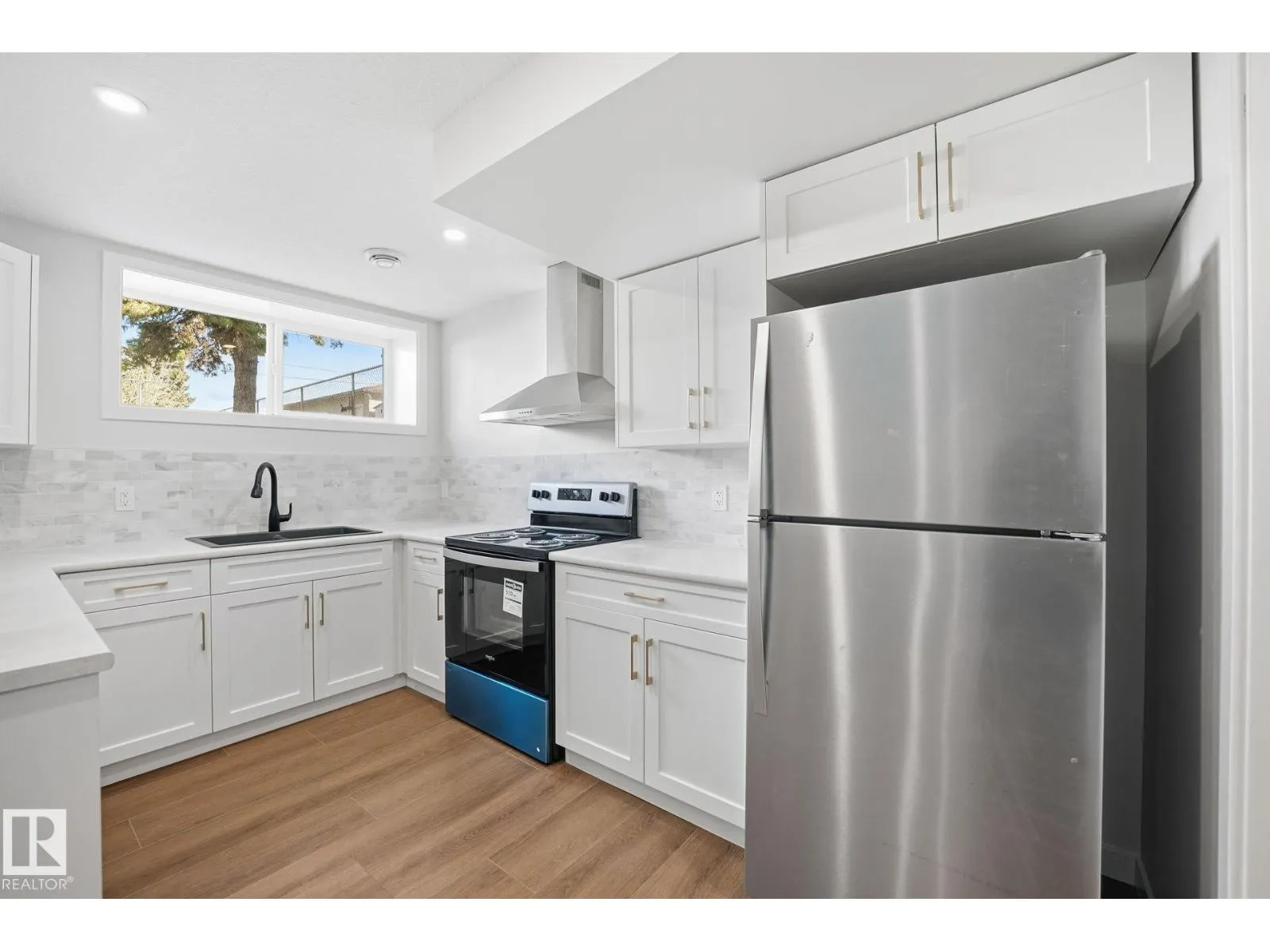 12811 89 ST NW NW