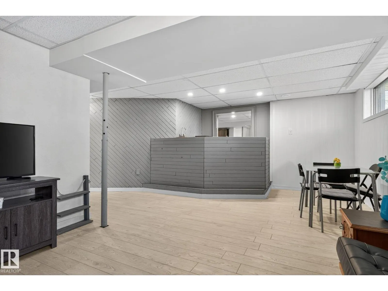 19 PRINCETON CR