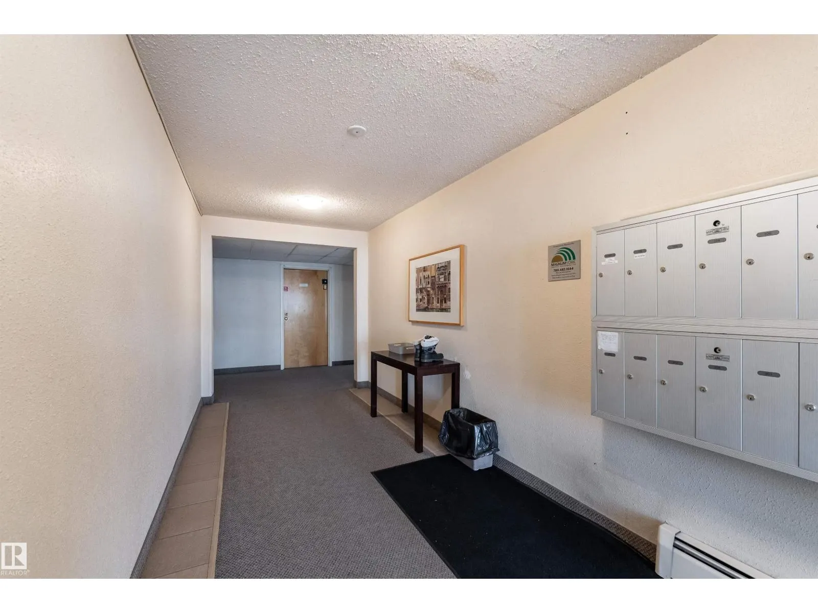 #206 10826 113 ST NW