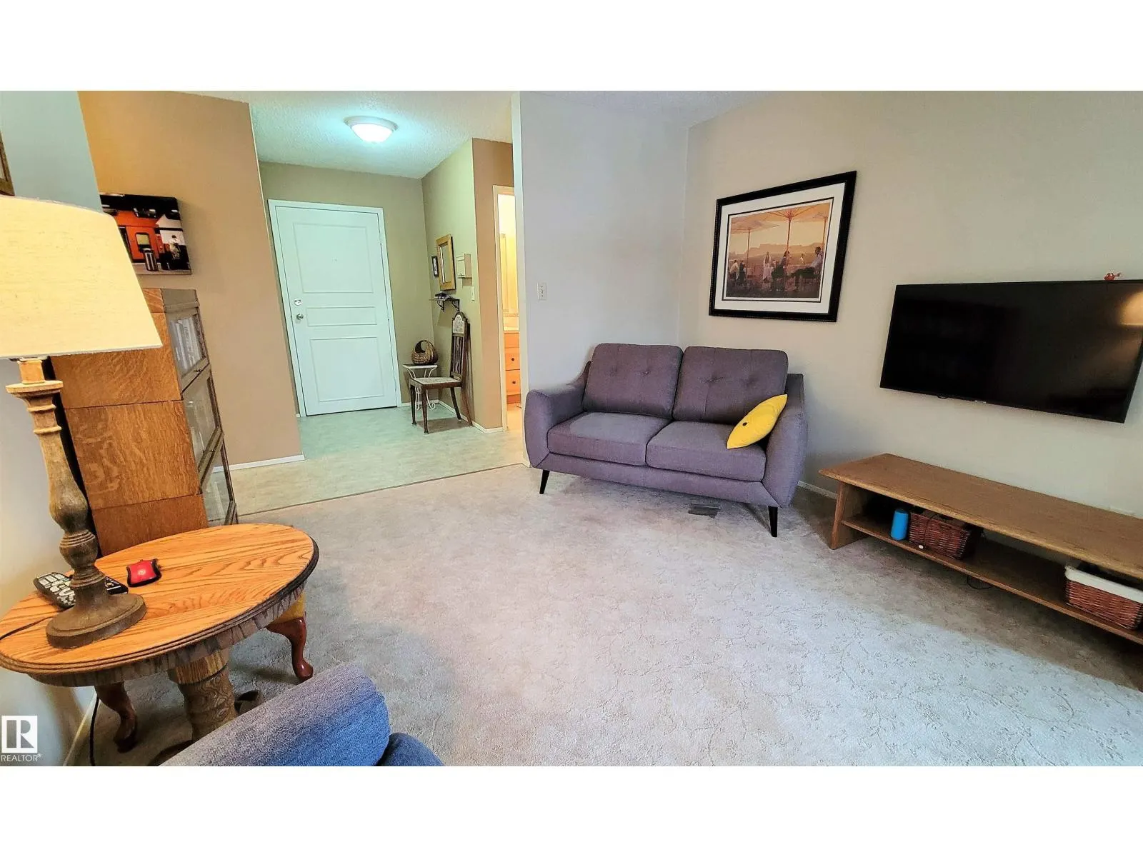 #206 10826 113 ST NW