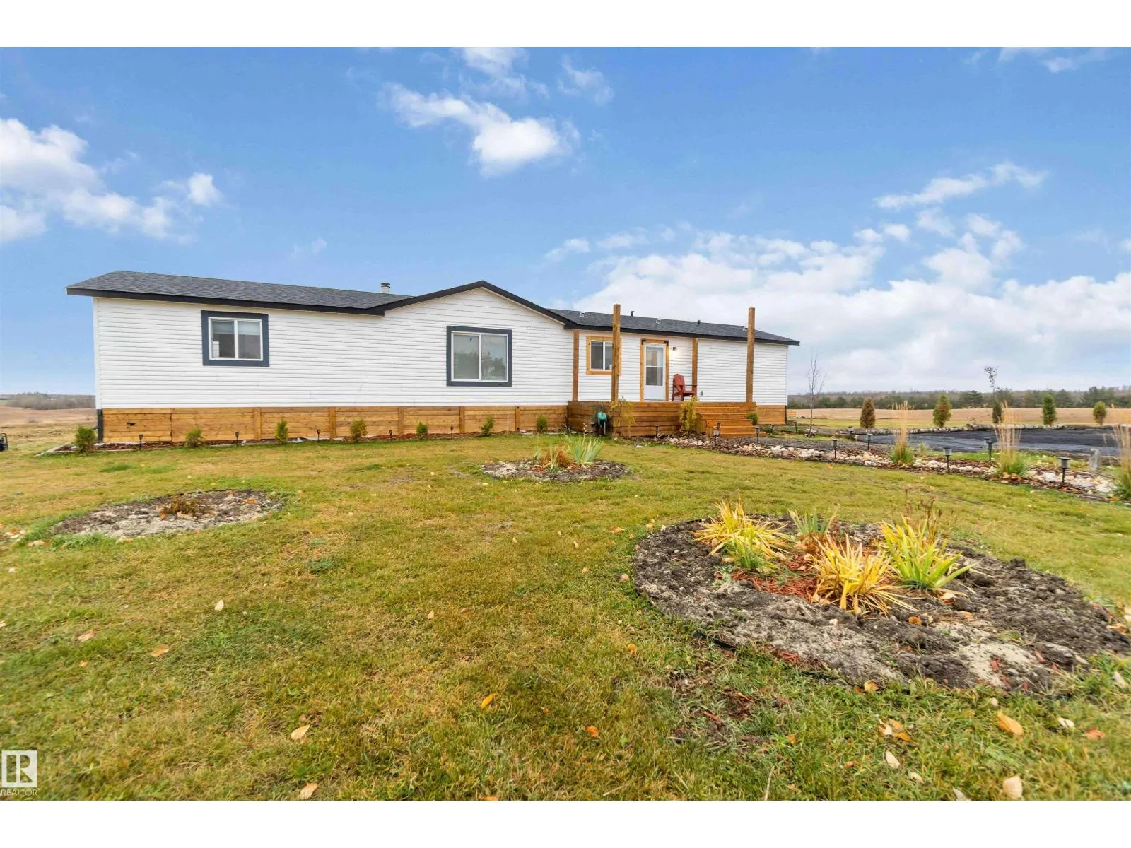 53273 RGE ROAD 215
