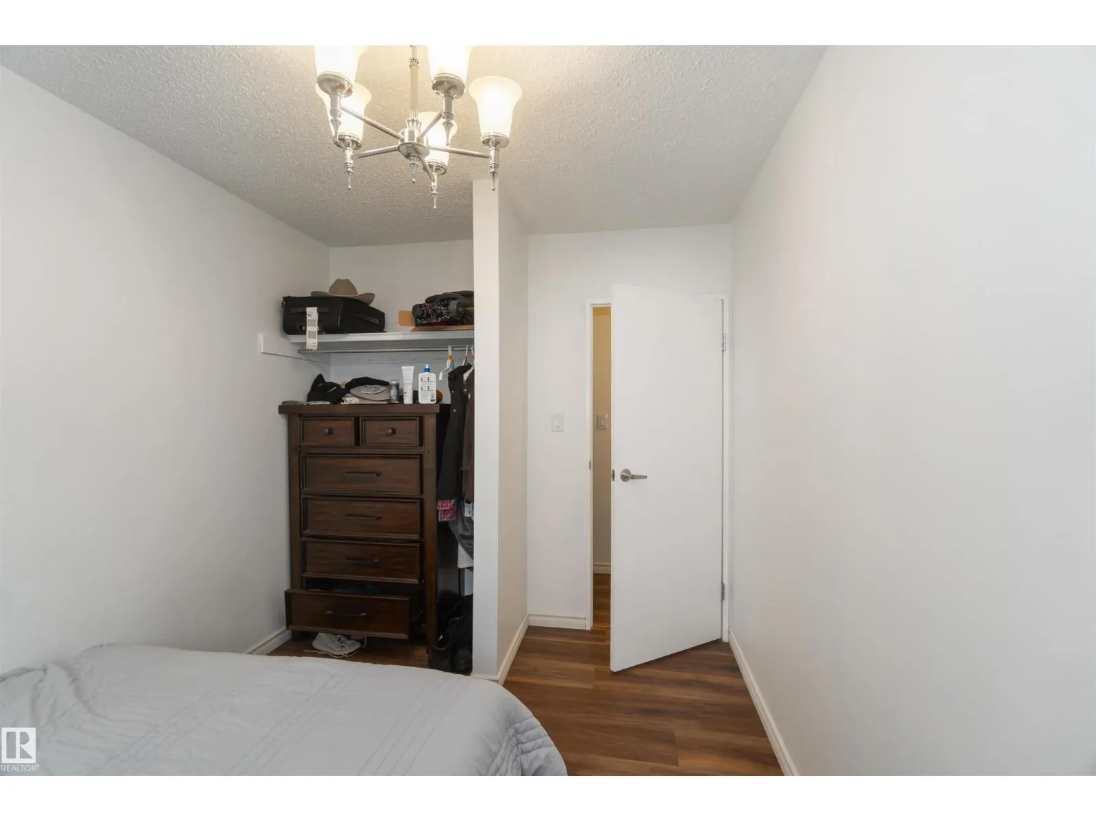 53273 RGE ROAD 215