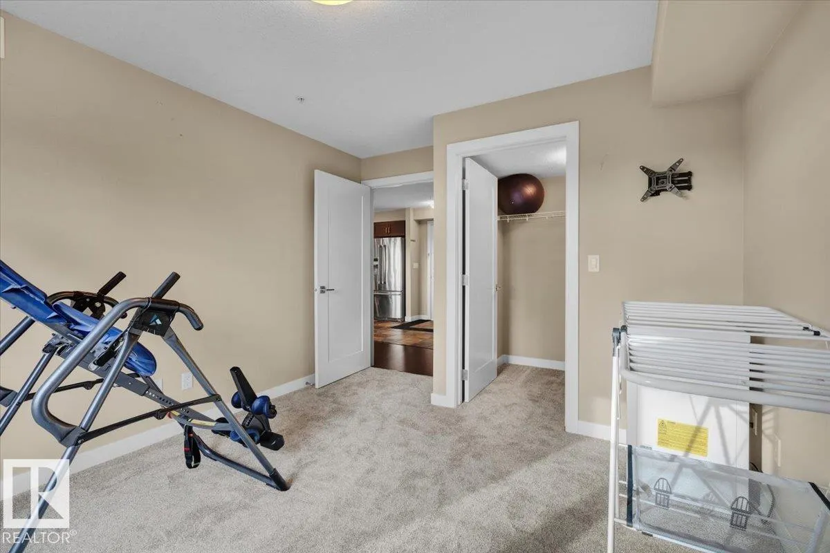 #305 5029 EDGEMONT BV NW