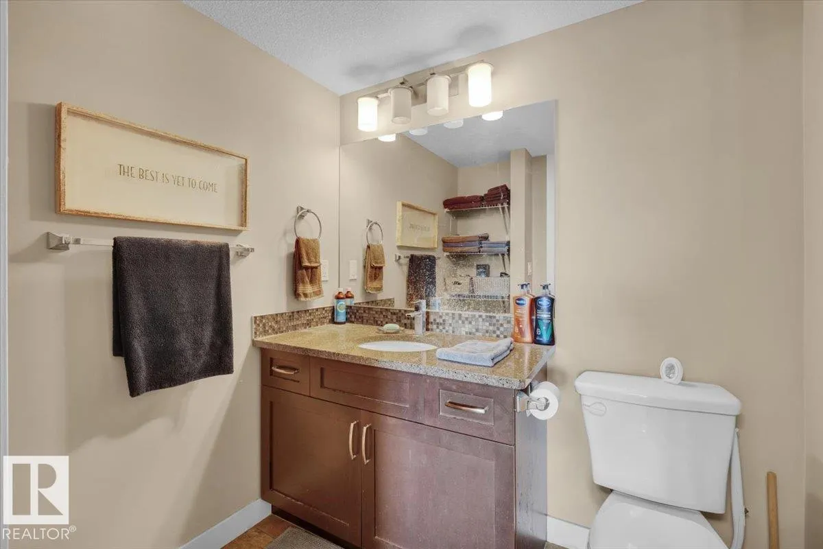 #305 5029 EDGEMONT BV NW