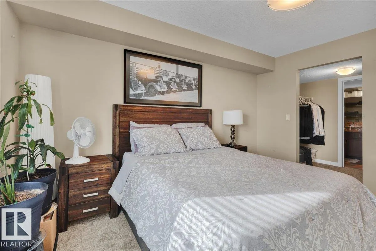 #305 5029 EDGEMONT BV NW
