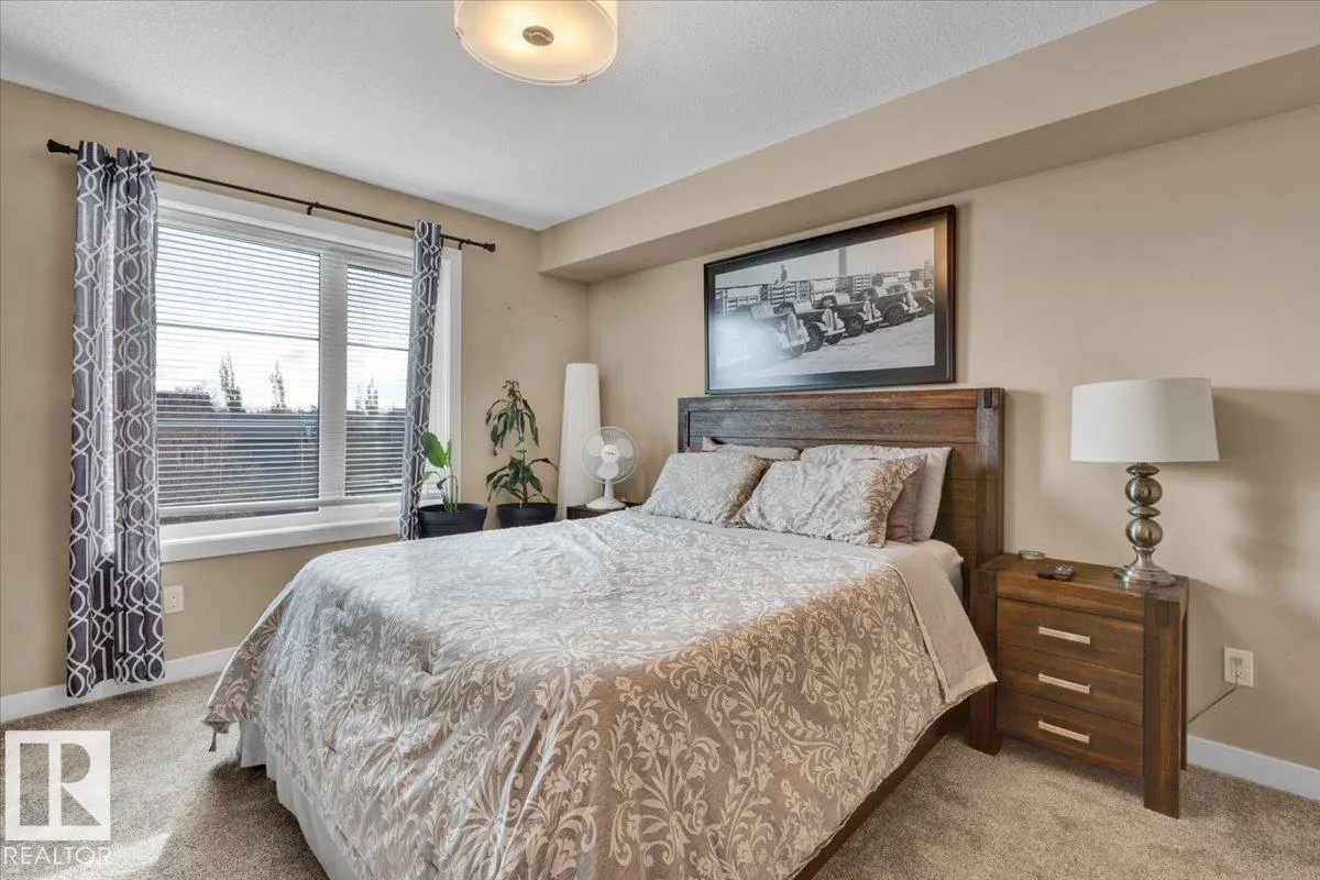 #305 5029 EDGEMONT BV NW