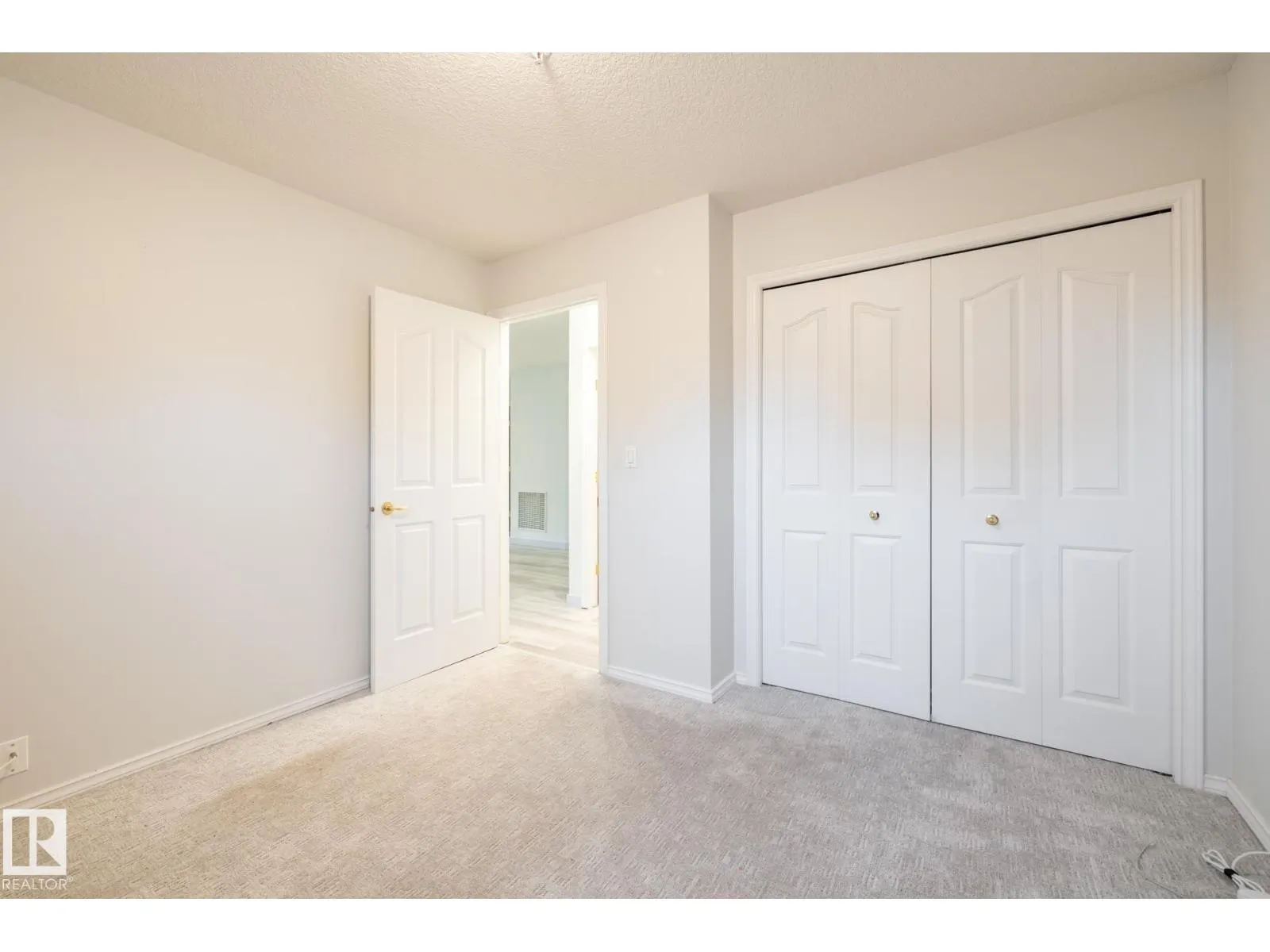 #106 6703 172 ST NW