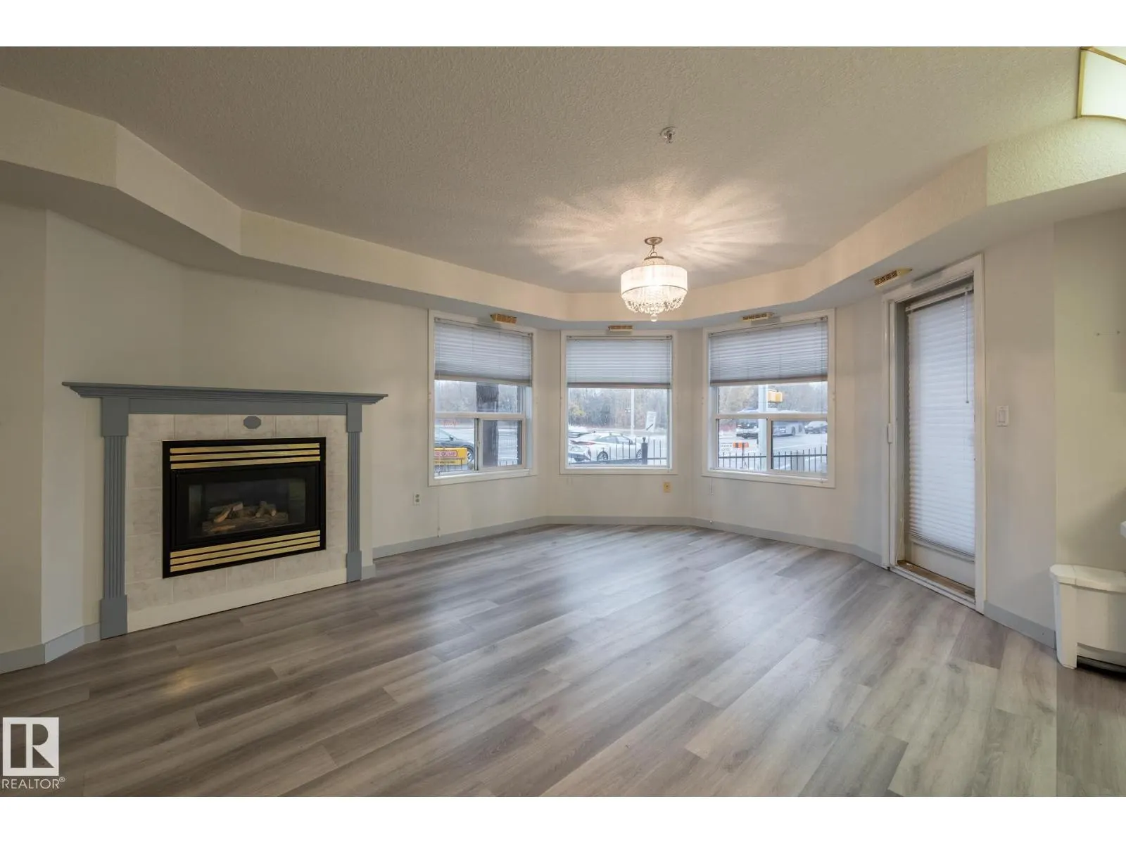 #106 6703 172 ST NW