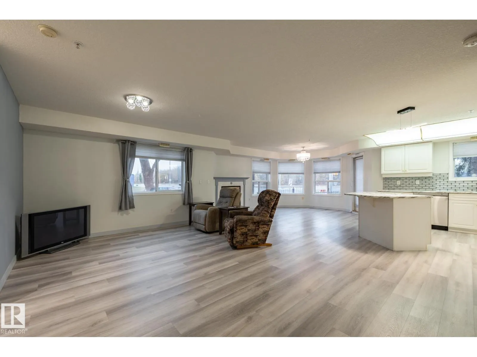 #106 6703 172 ST NW