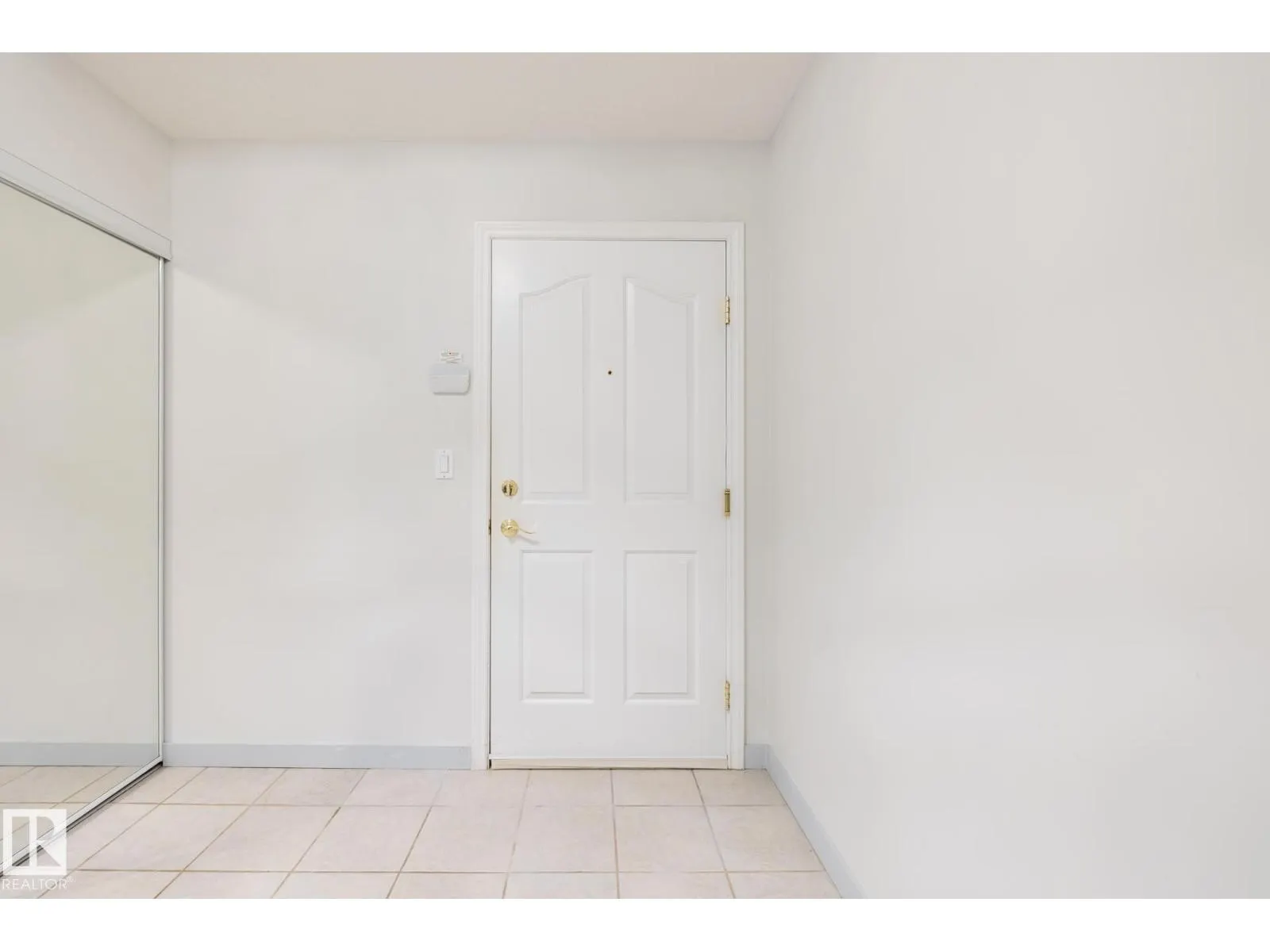 #106 6703 172 ST NW