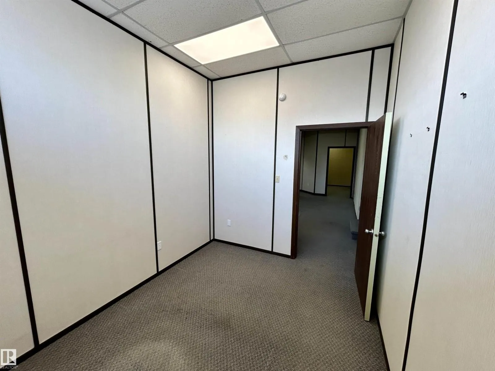 4814 49 ST