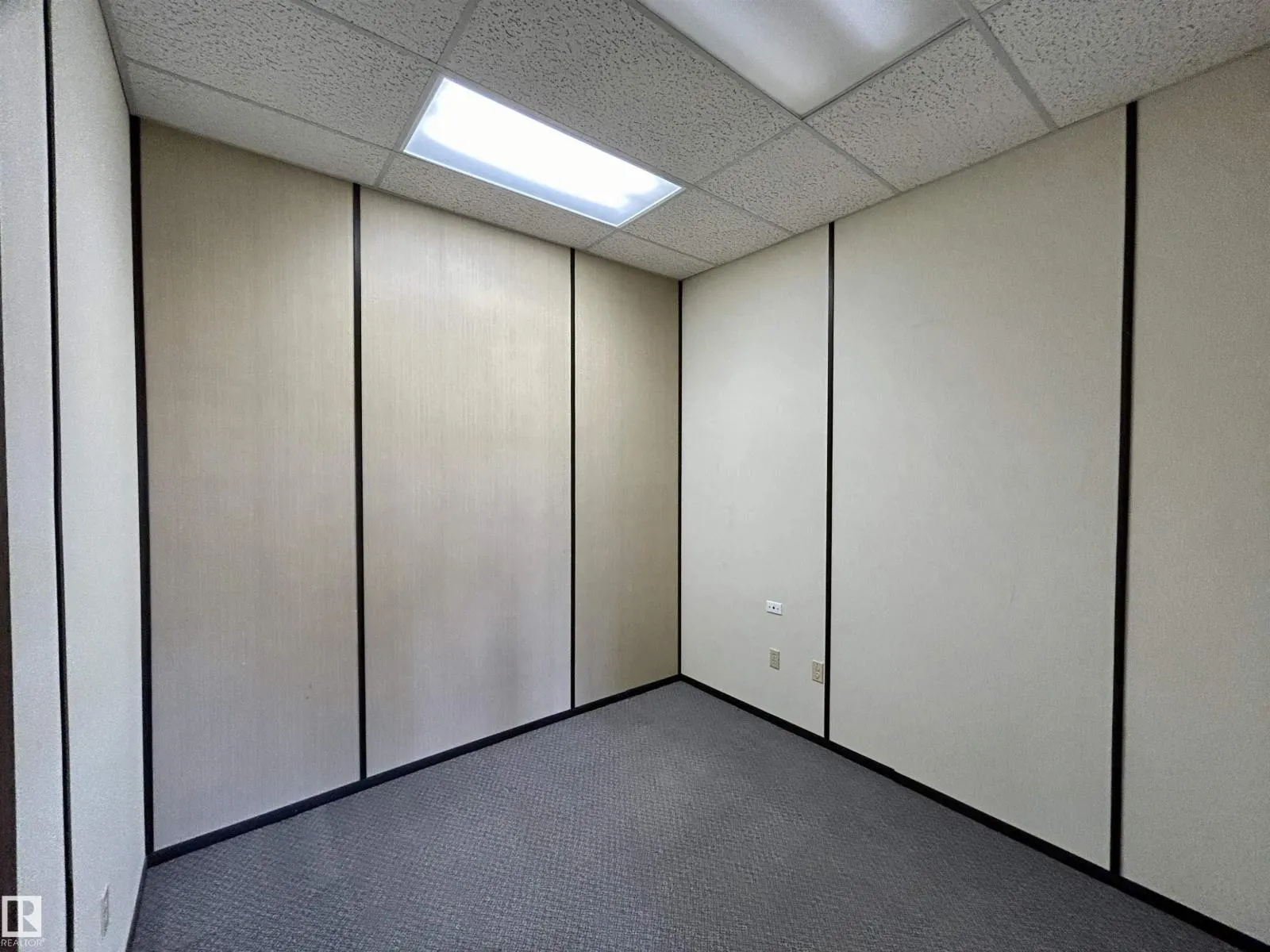 4814 49 ST