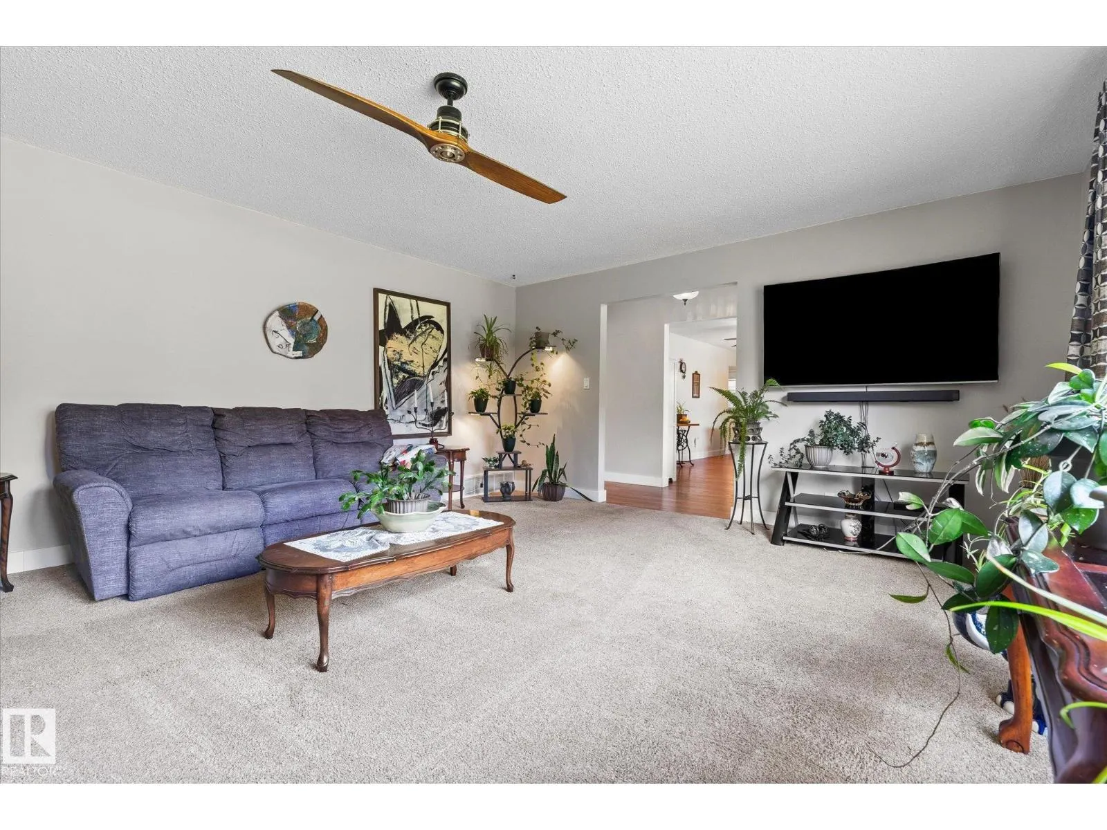 4911 46 St