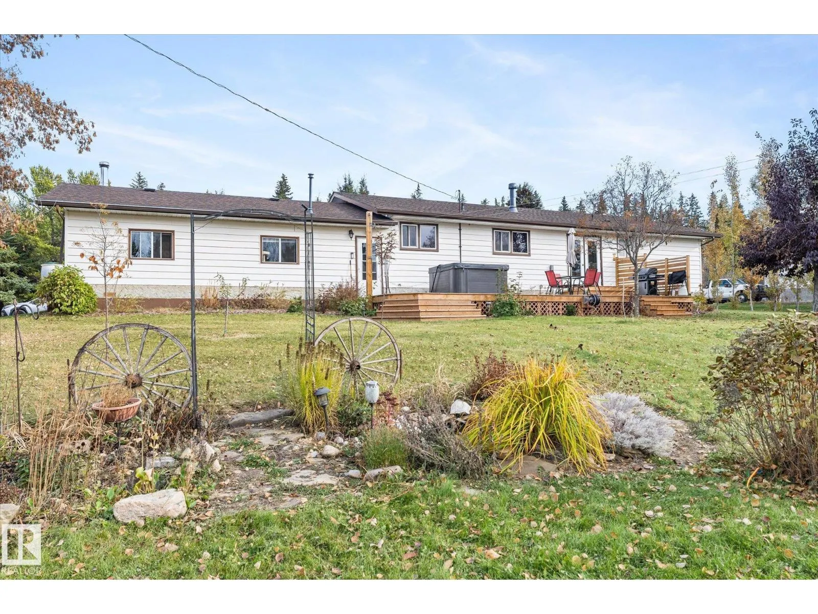 4911 46 St