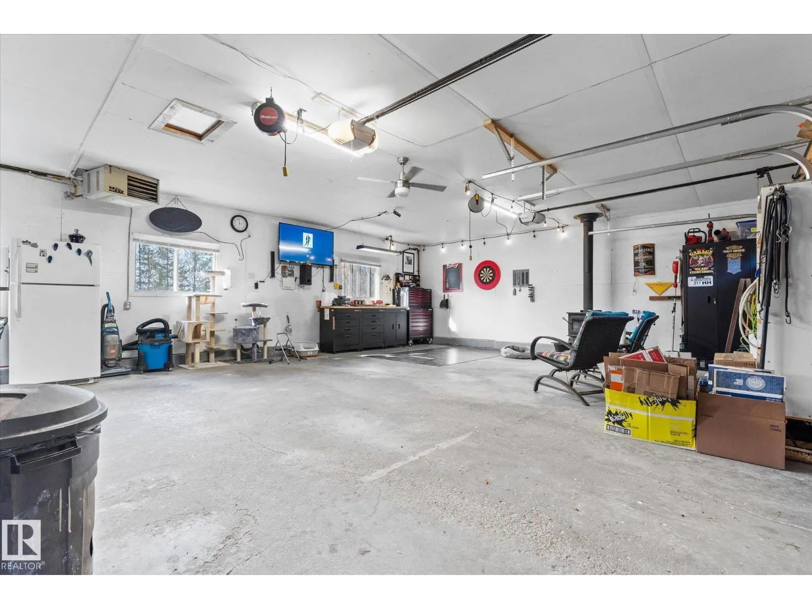 4911 46 St