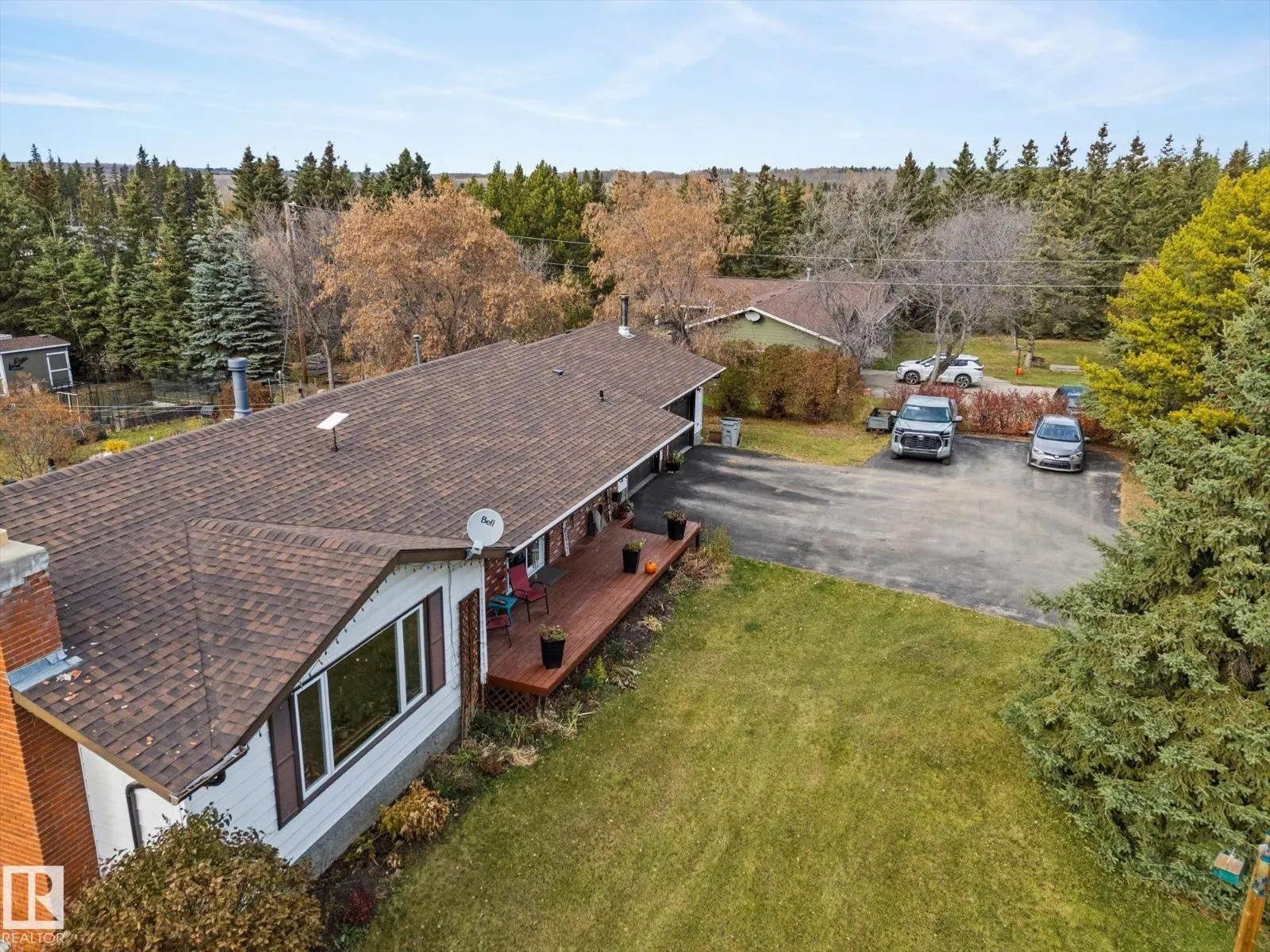 4911 46 St