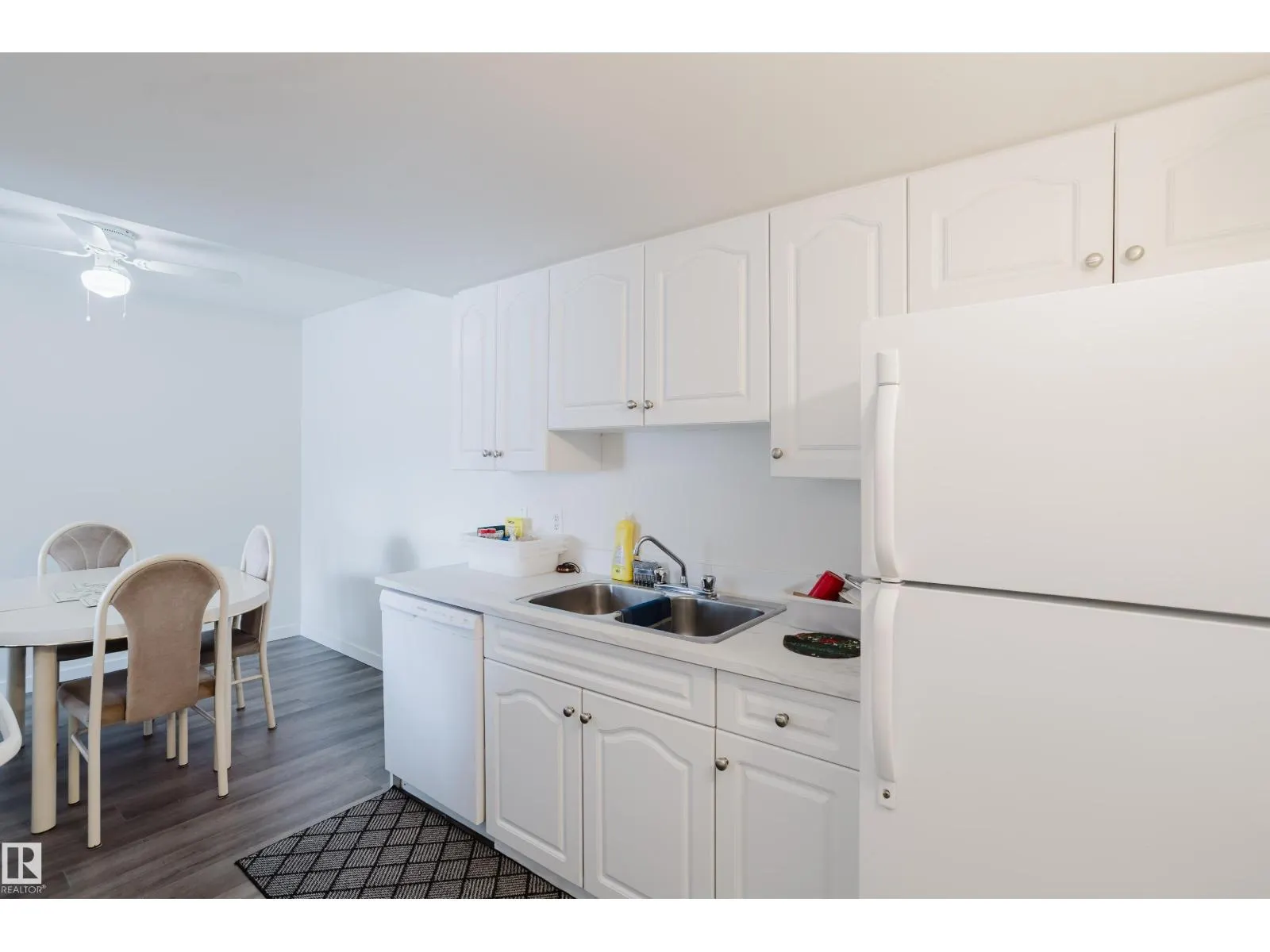 2908 116A AV NW