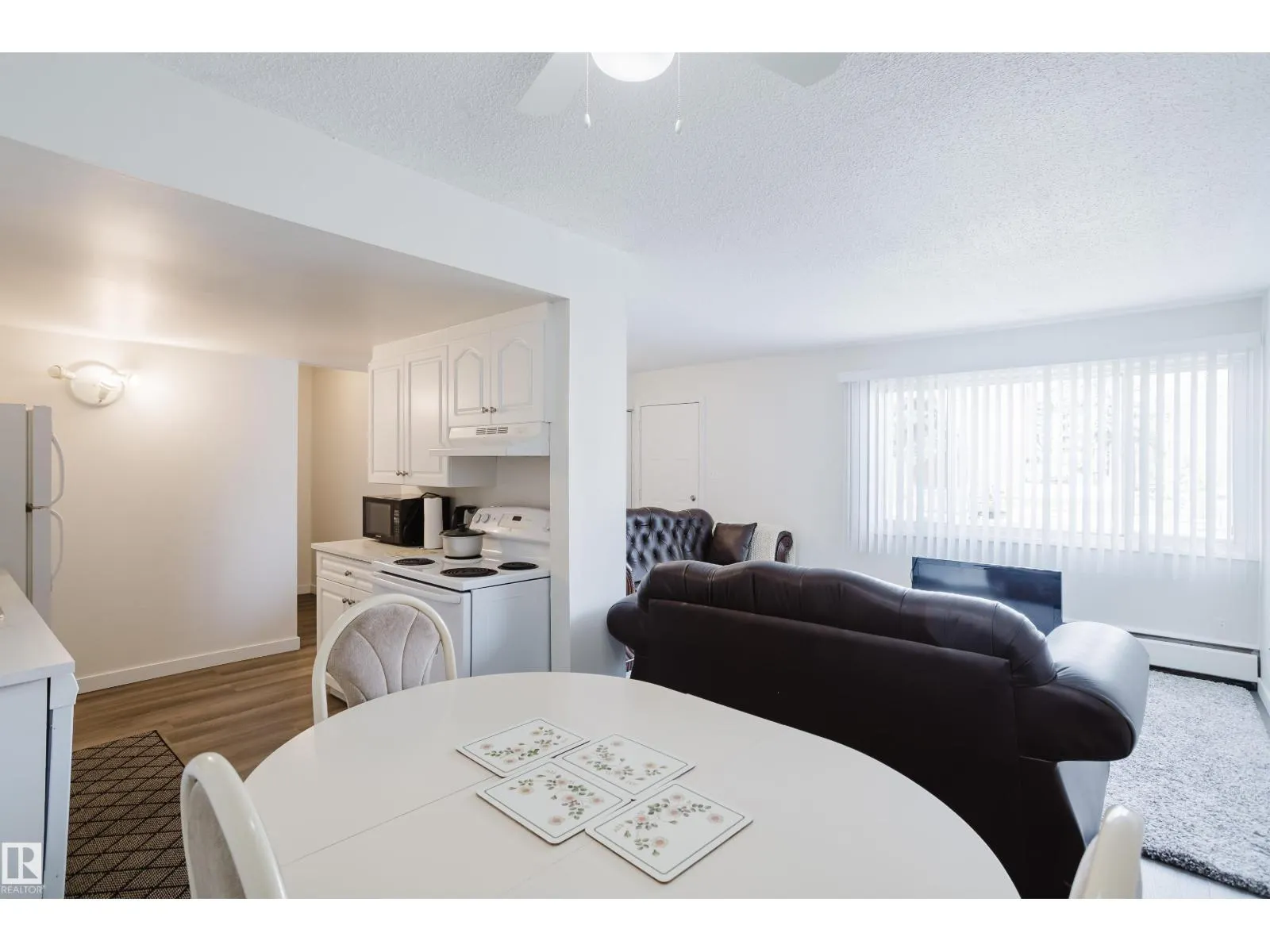 2908 116A AV NW