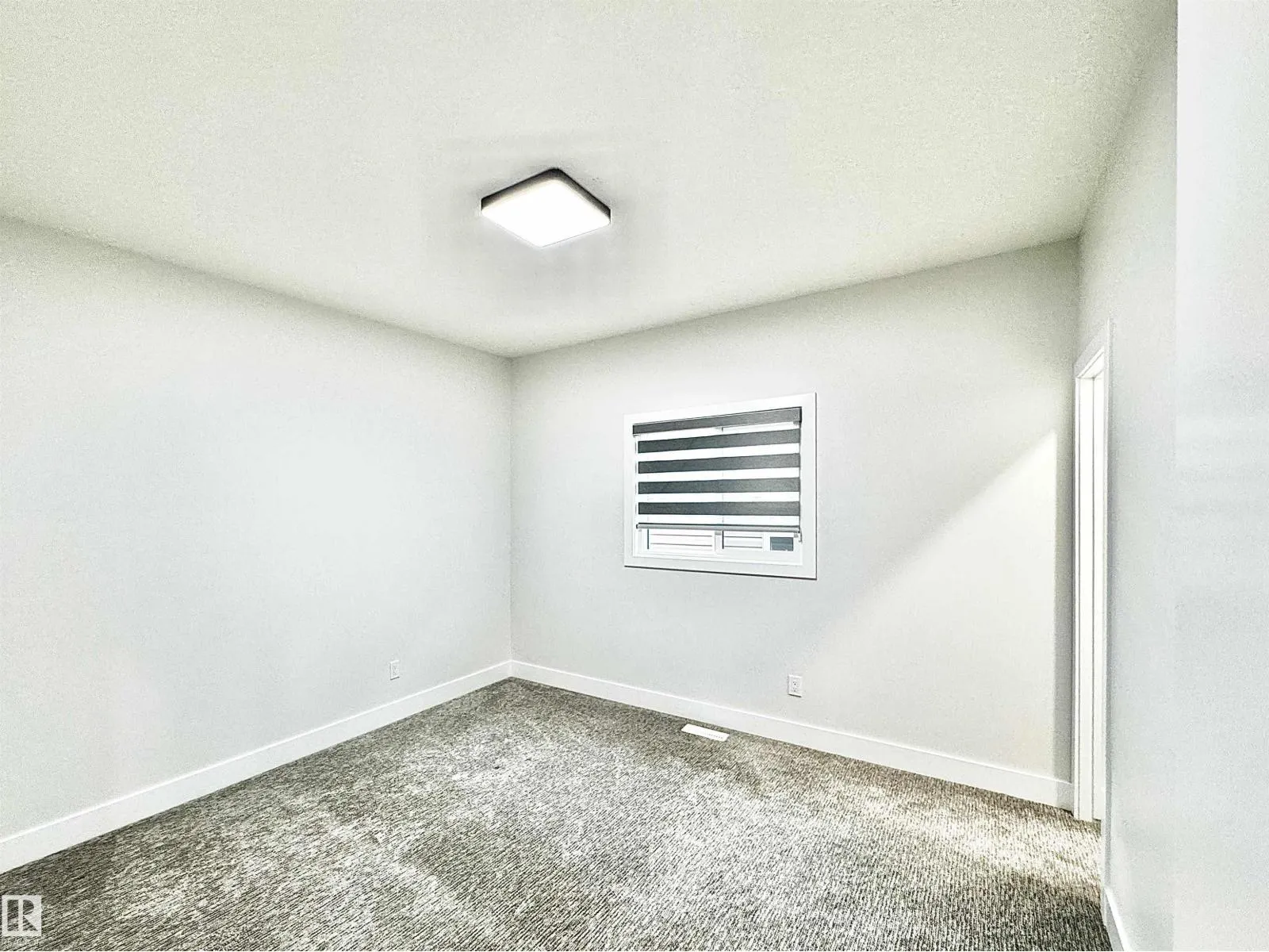 1836 22 ST NW