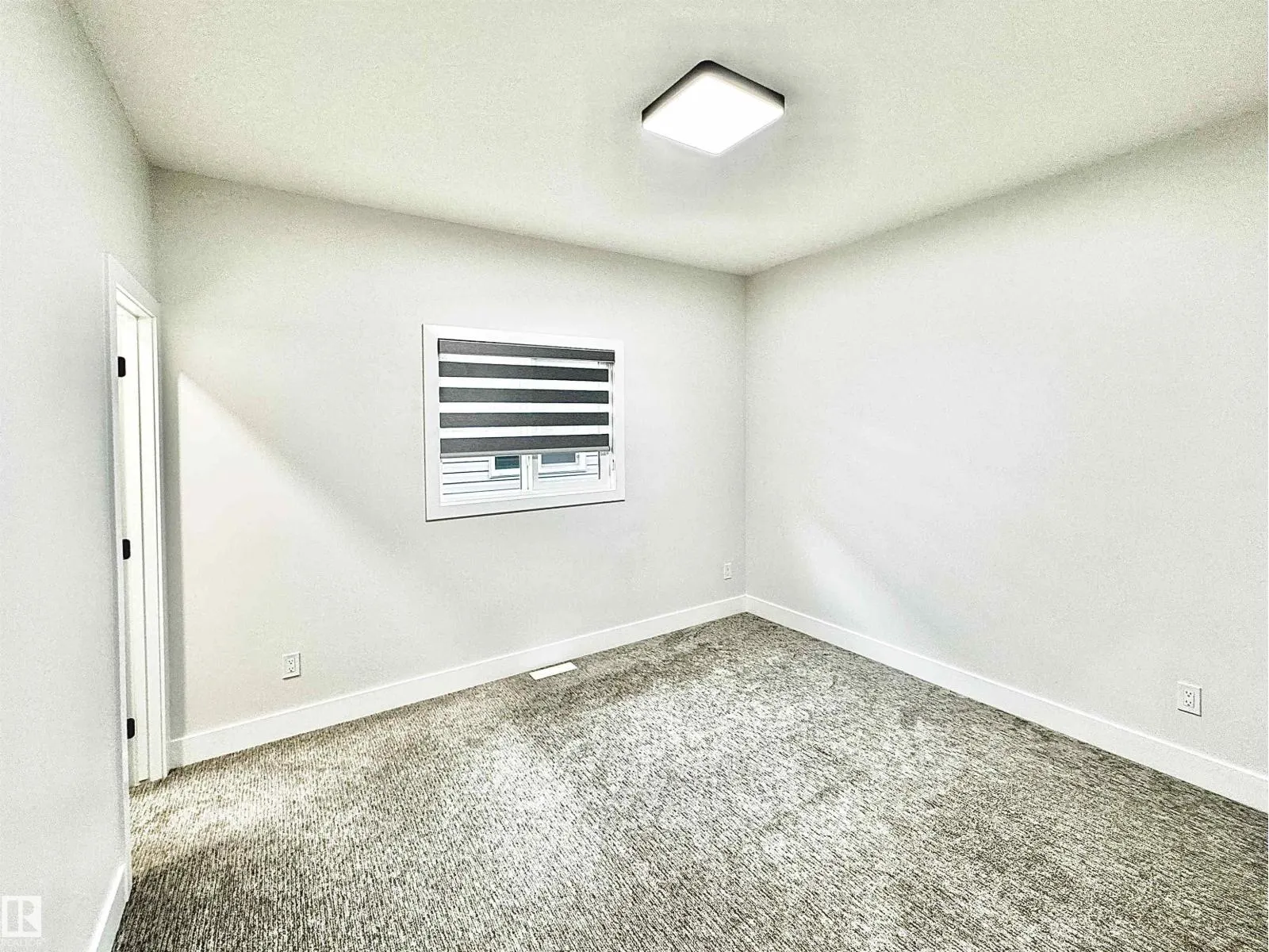 1836 22 ST NW