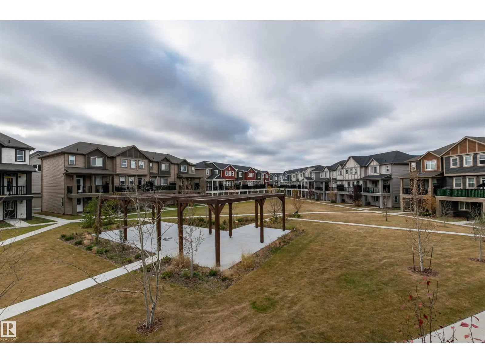 #105 2072 WONNACOTT WY SW