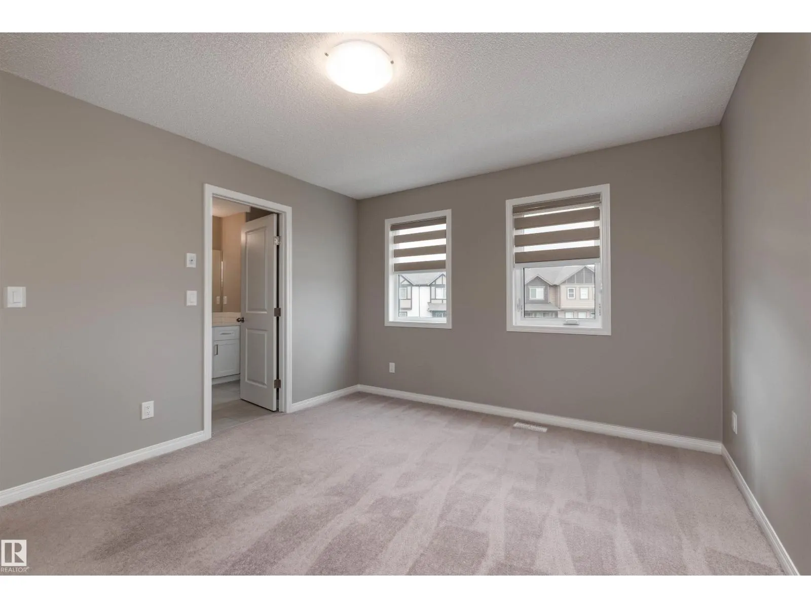 #105 2072 WONNACOTT WY SW
