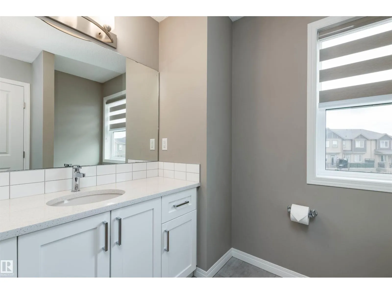 #105 2072 WONNACOTT WY SW