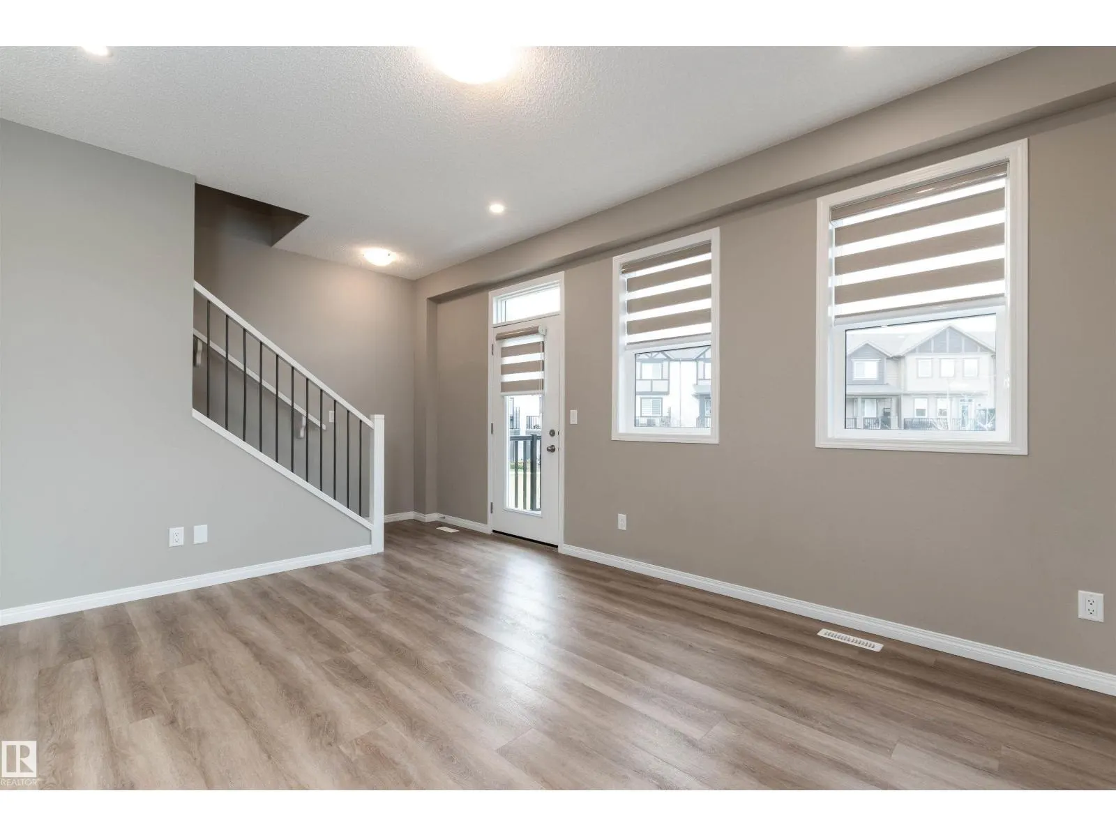 #105 2072 WONNACOTT WY SW