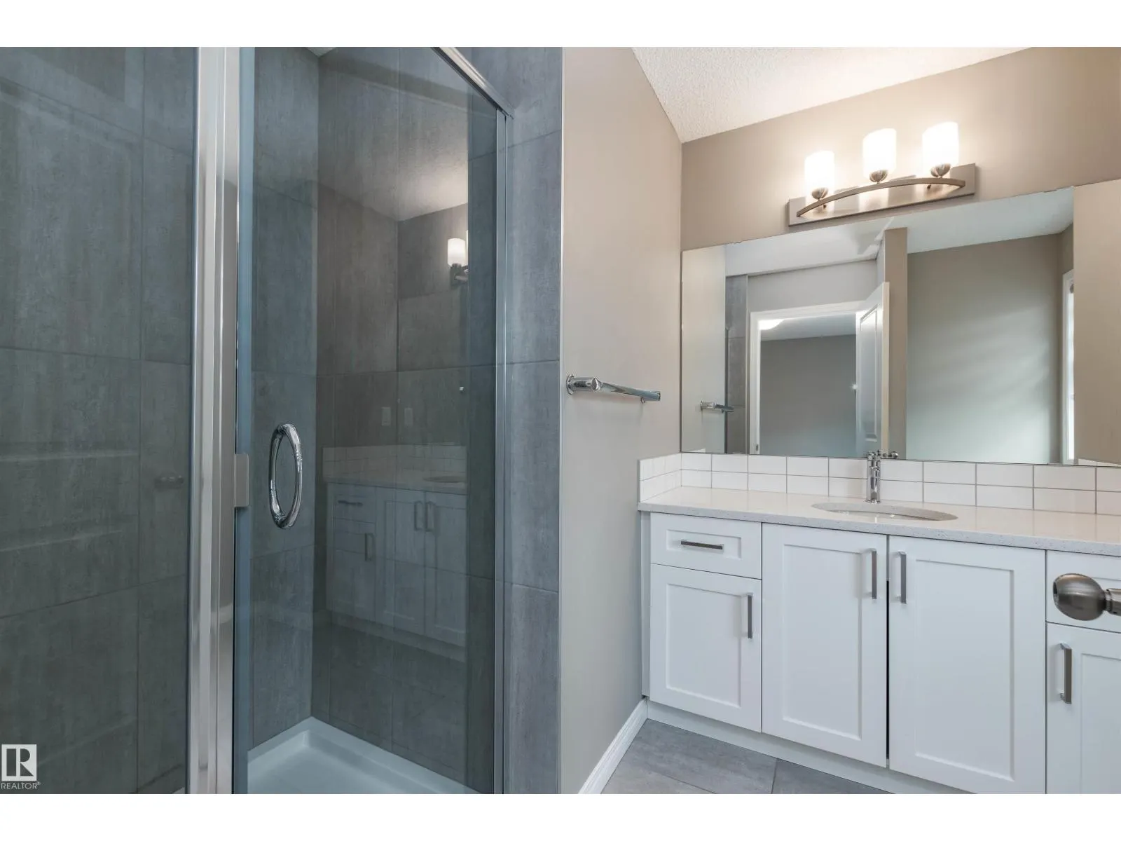 #105 2072 WONNACOTT WY SW