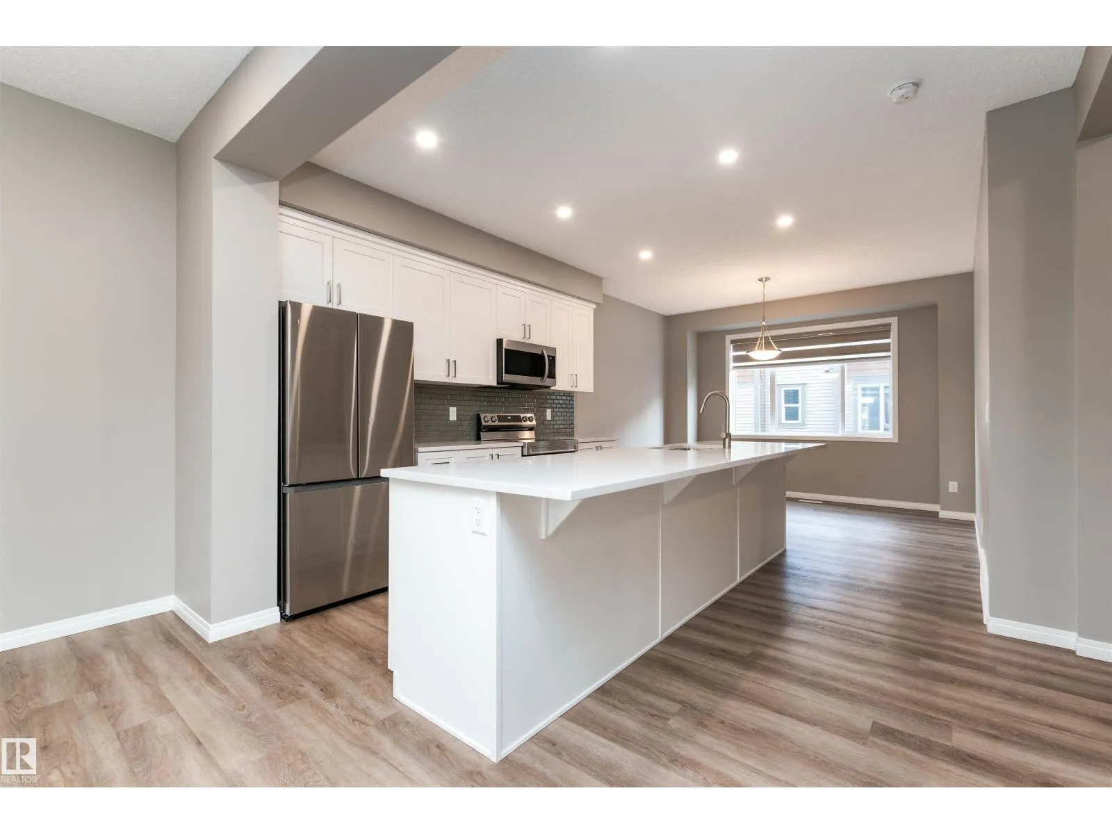 #105 2072 WONNACOTT WY SW