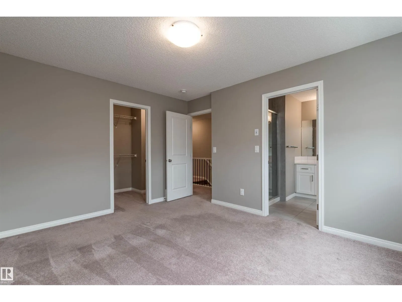 #105 2072 WONNACOTT WY SW