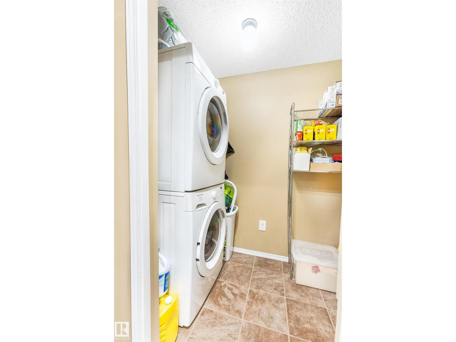 #121 274 MCCONACHIE DR NW