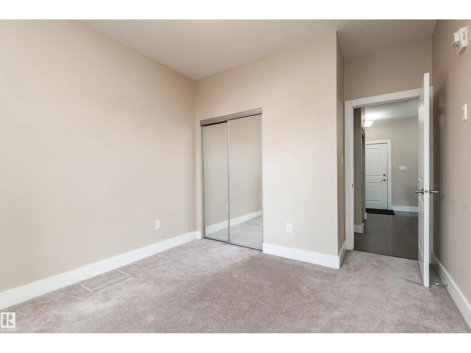 #140 6079 MAYNARD WY NW