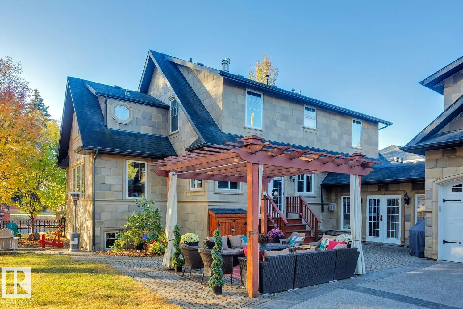 6306 111 AV NW NW