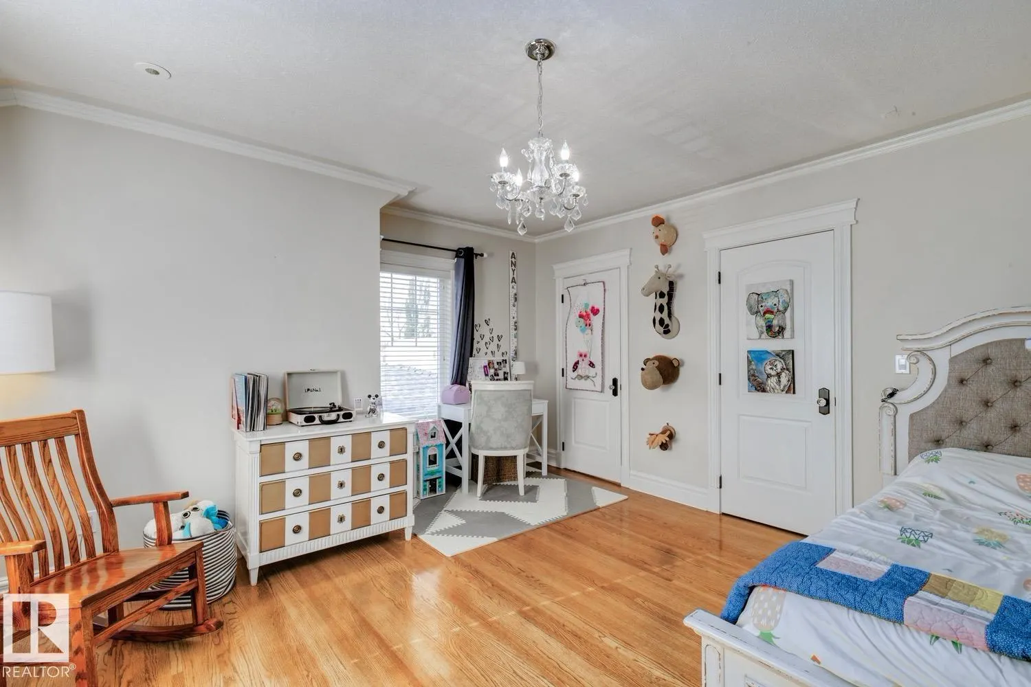 6306 111 AV NW NW