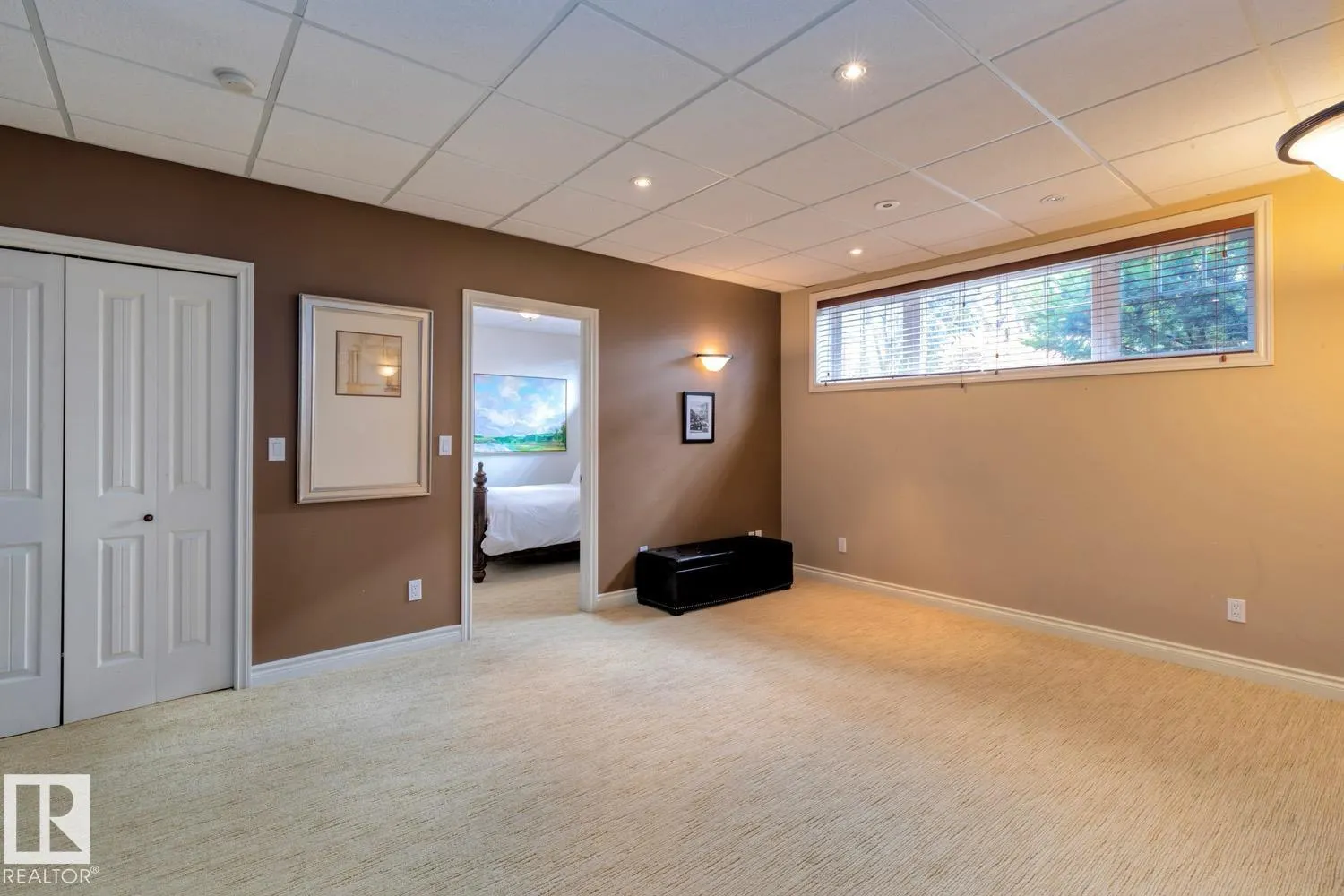 6306 111 AV NW NW
