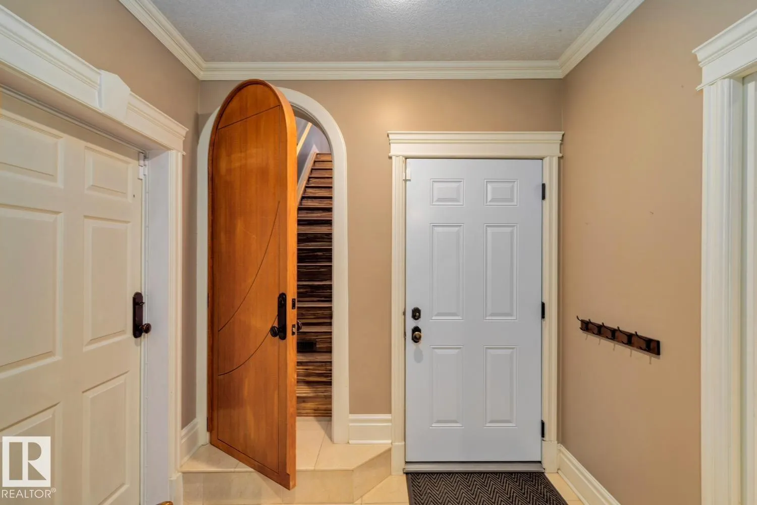 6306 111 AV NW NW