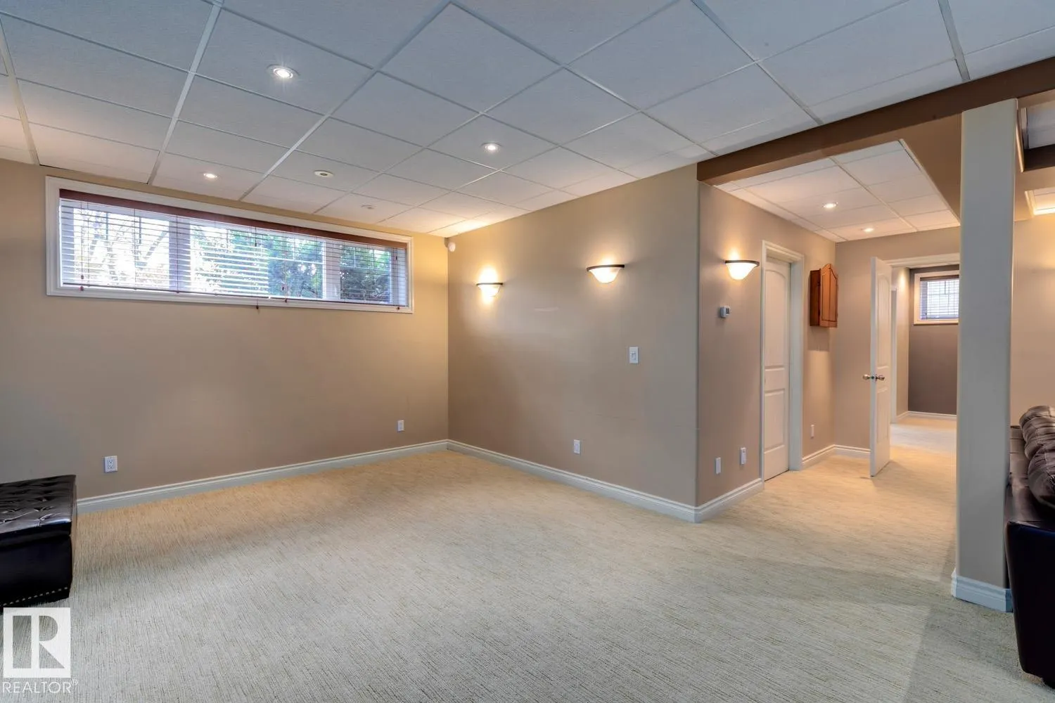 6306 111 AV NW NW