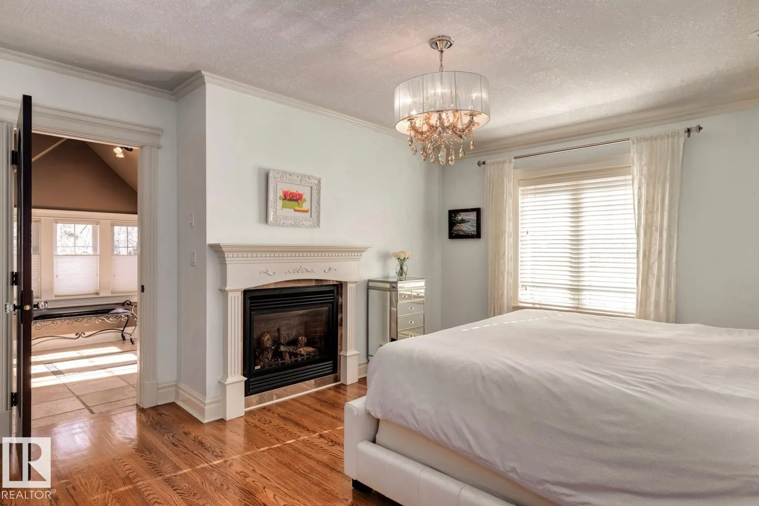 6306 111 AV NW NW