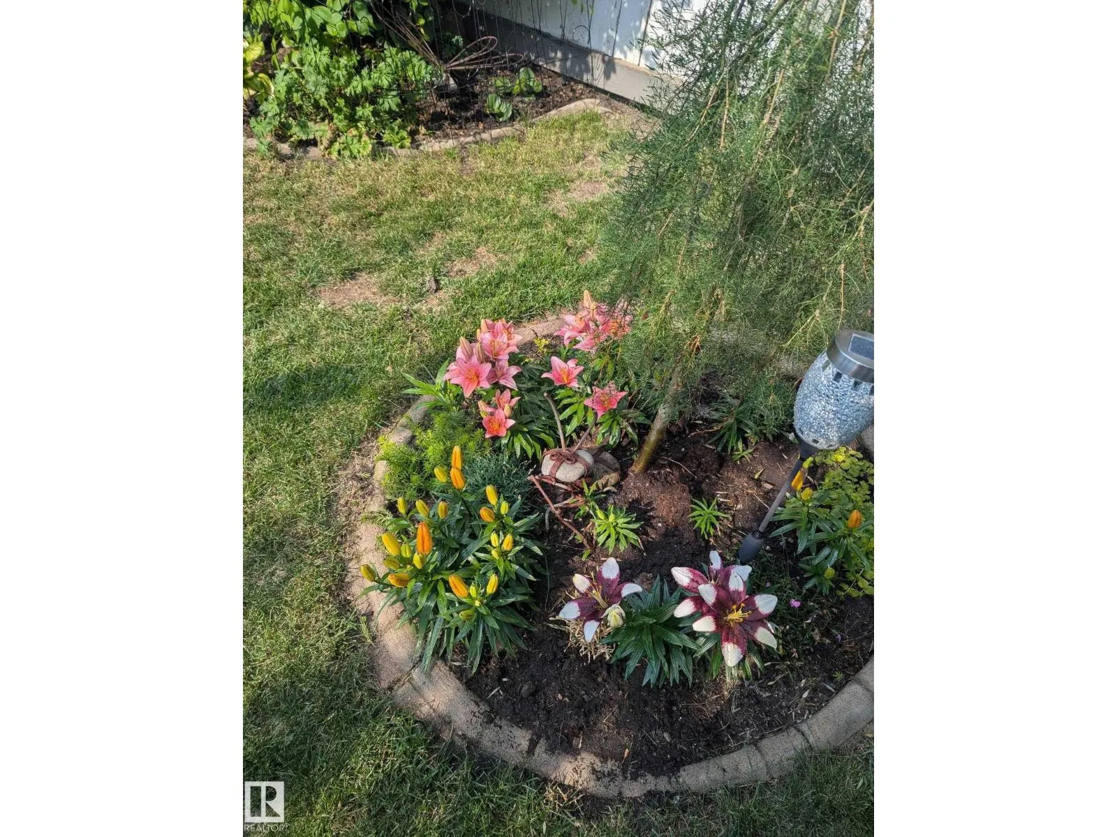 158 MEADOWVIEW DR