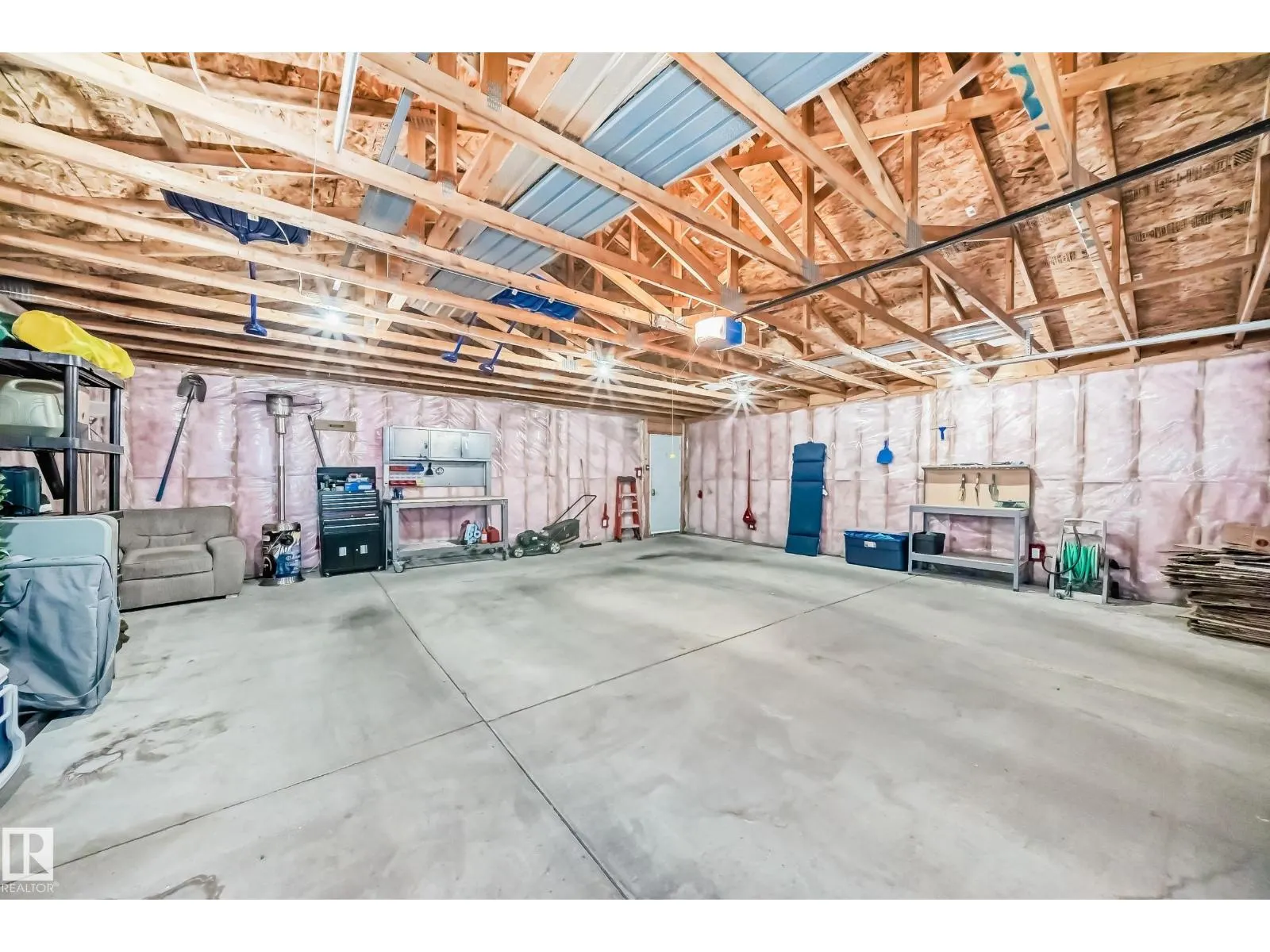 133 BRINTNELL BV NW