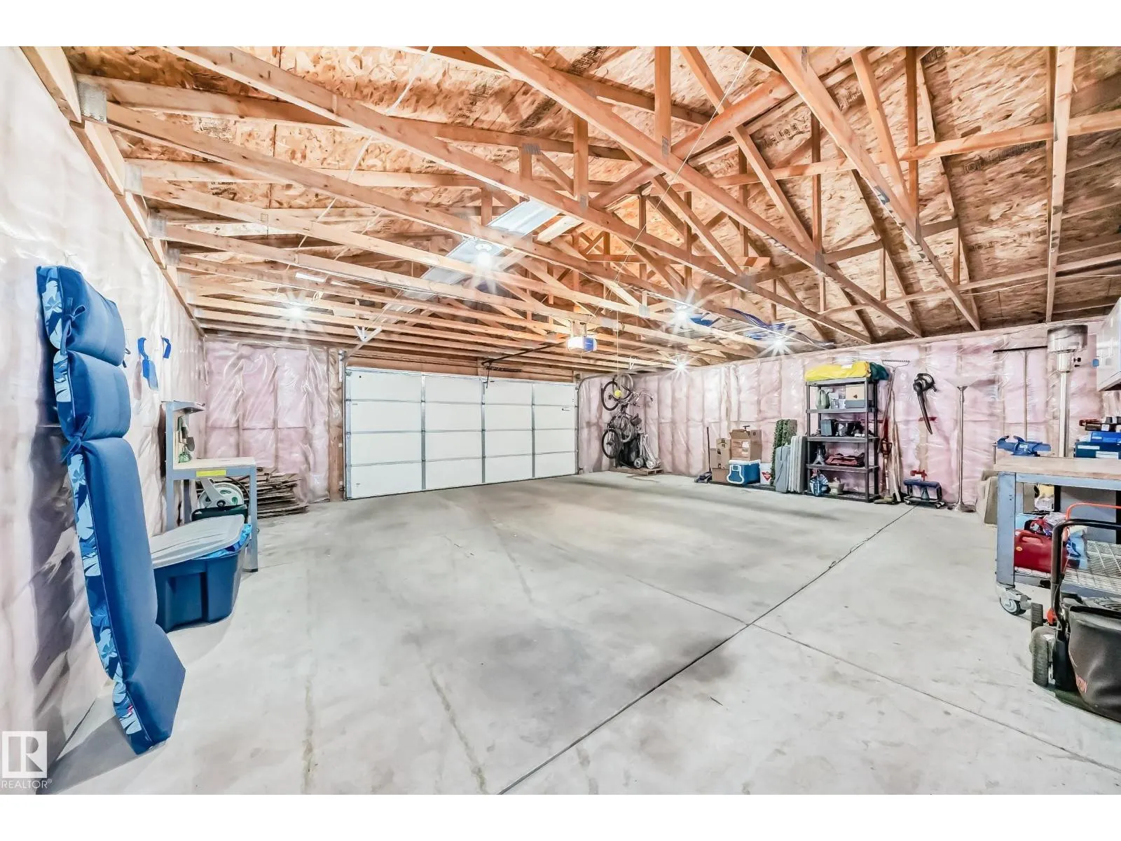 133 BRINTNELL BV NW