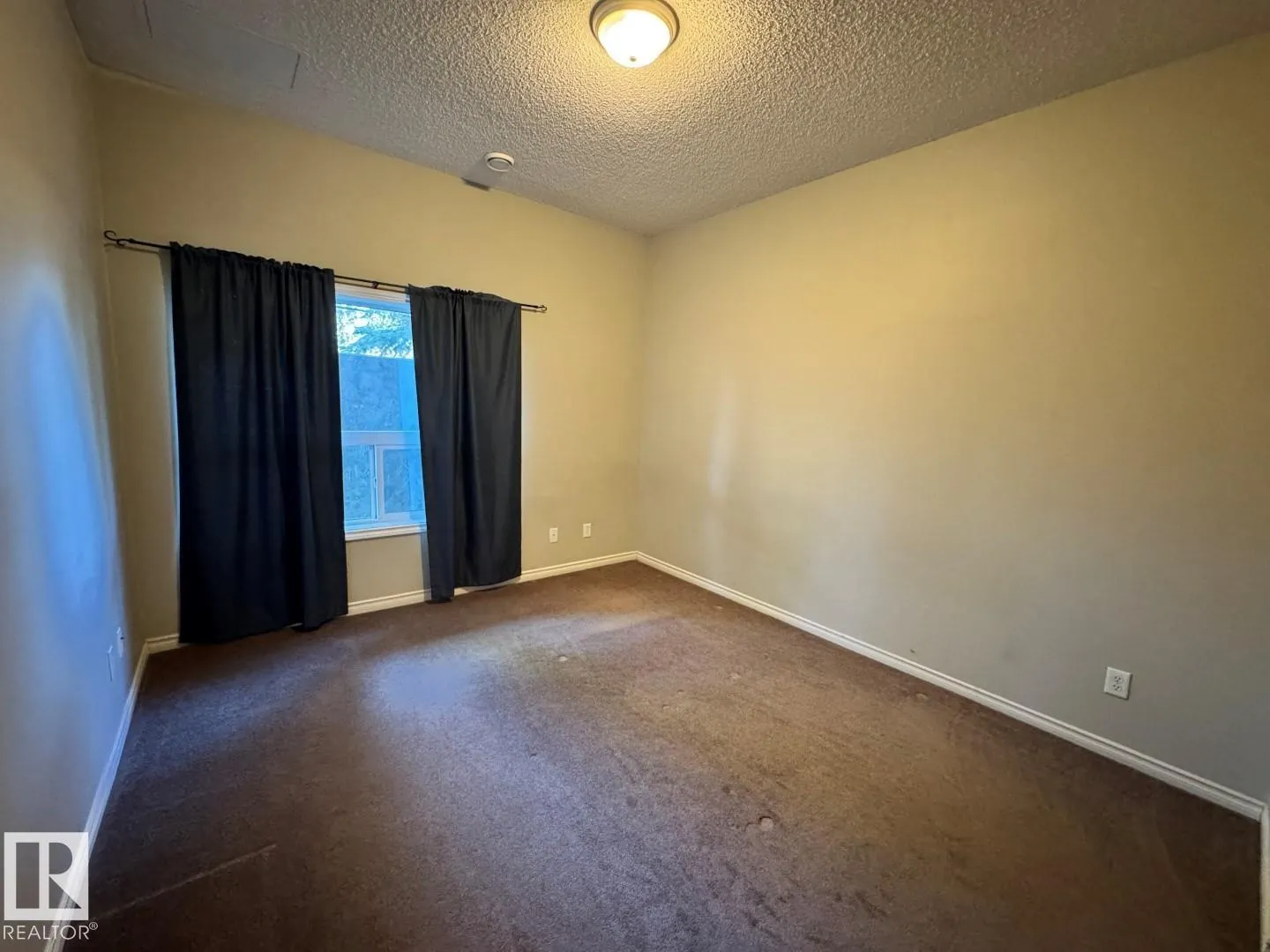 #103 3010 33 AV NW