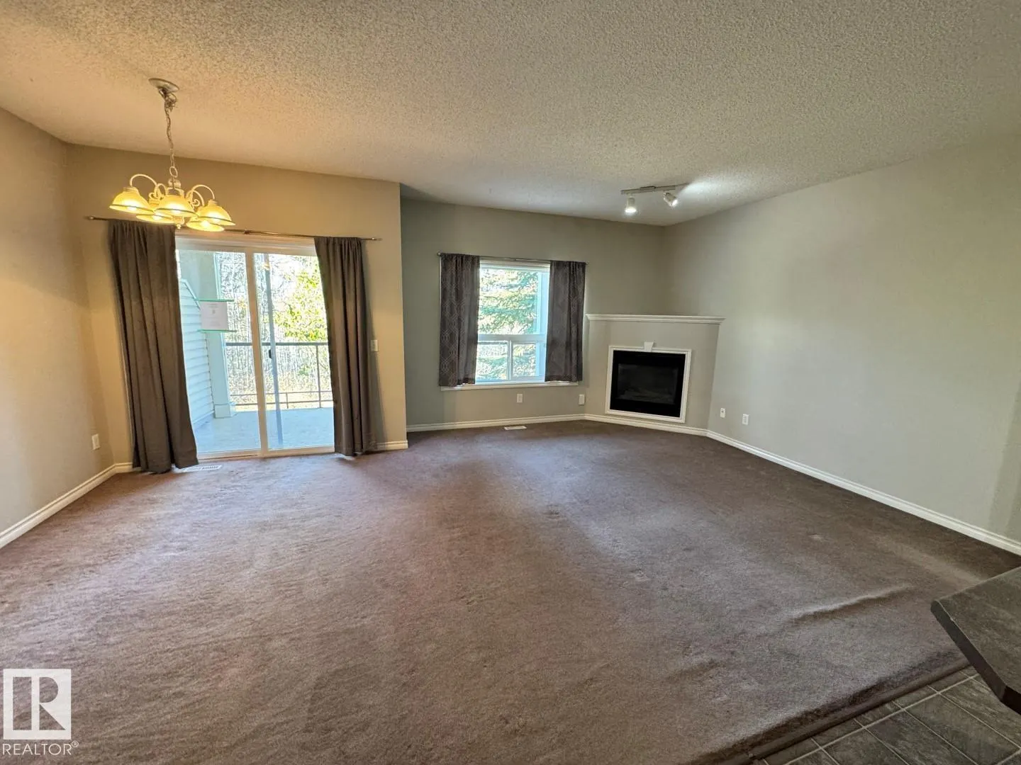 #103 3010 33 AV NW