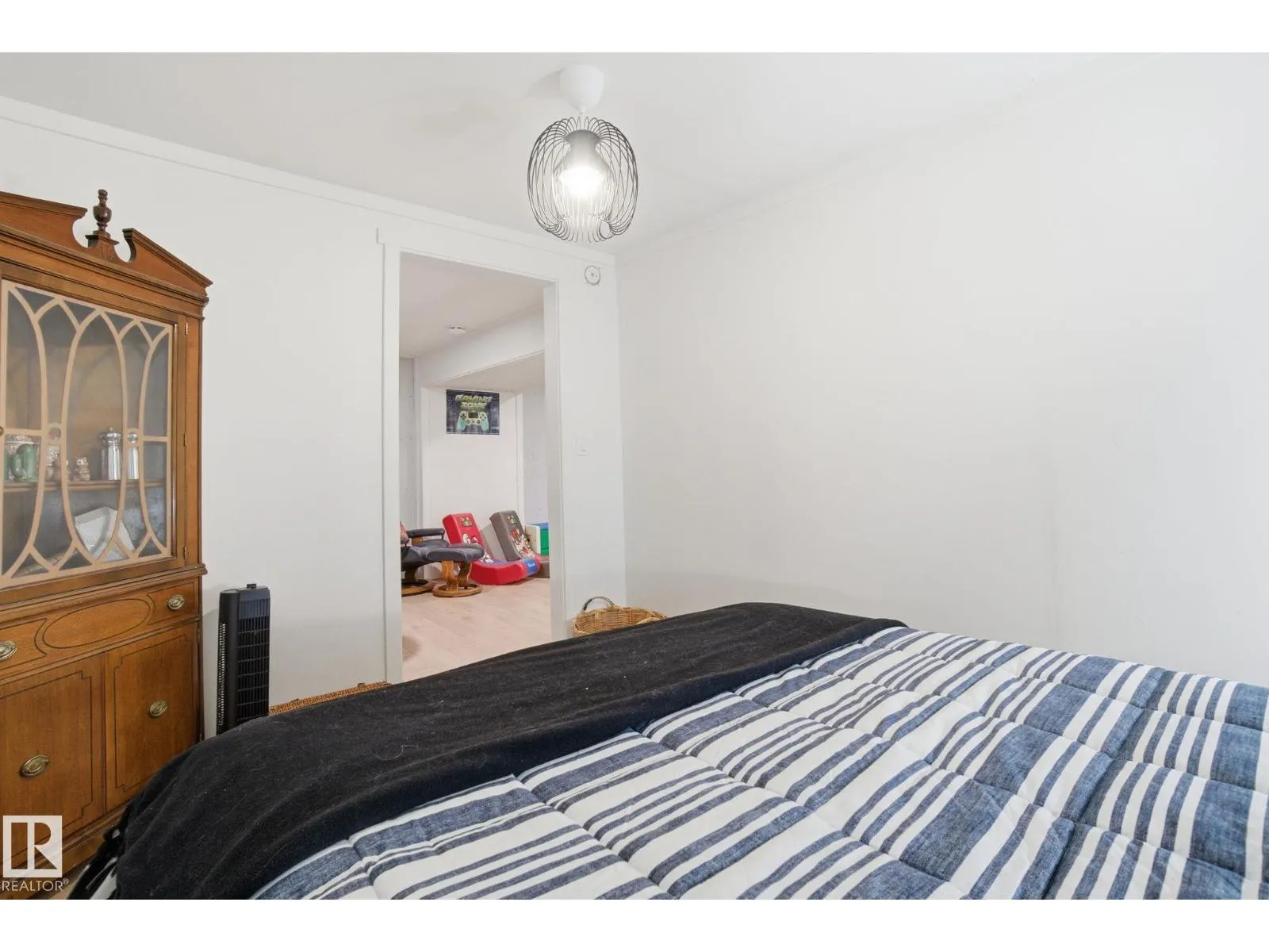 272 GRANDIN VG