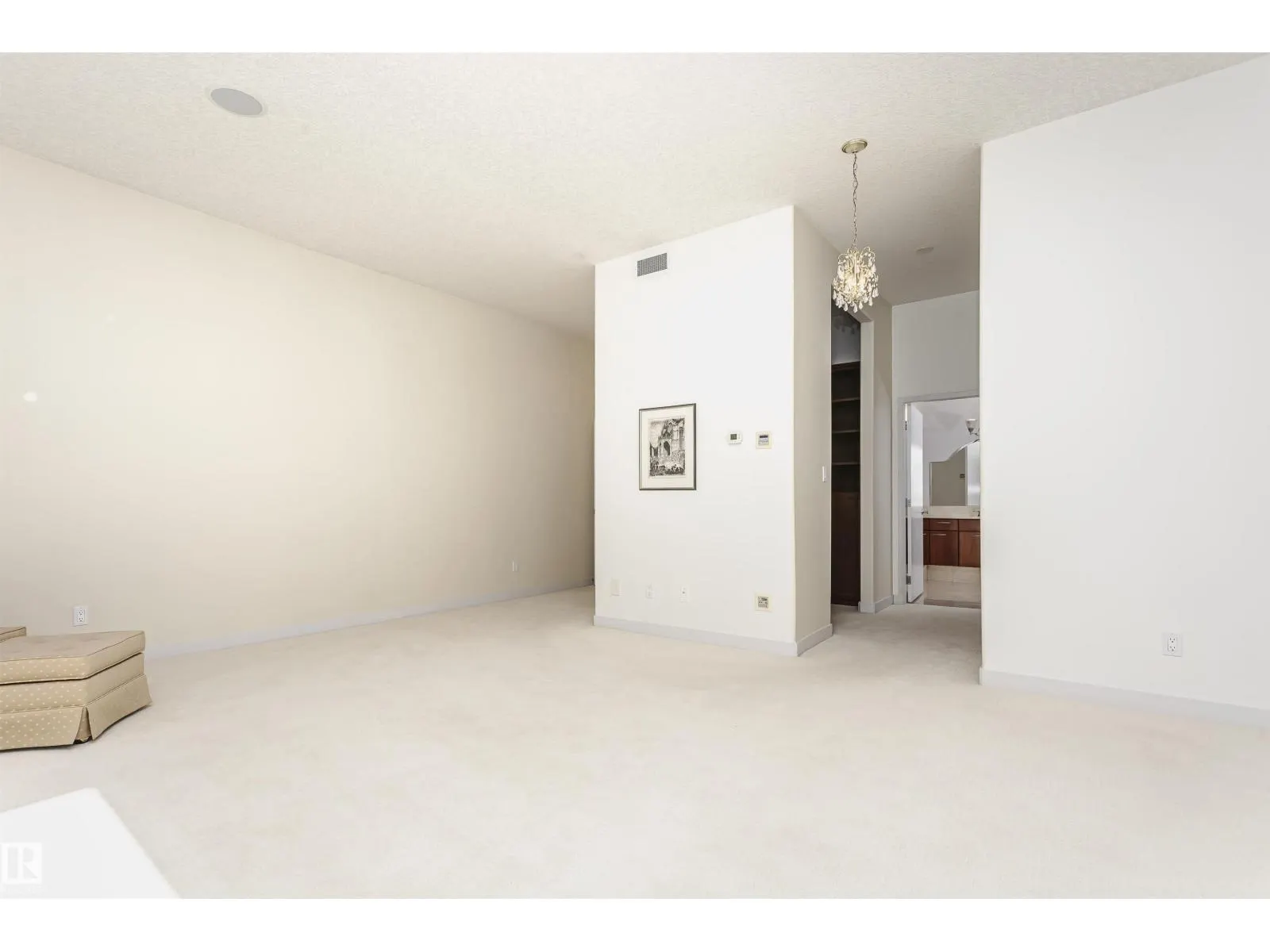 19103 ELLERSLIE RD SW