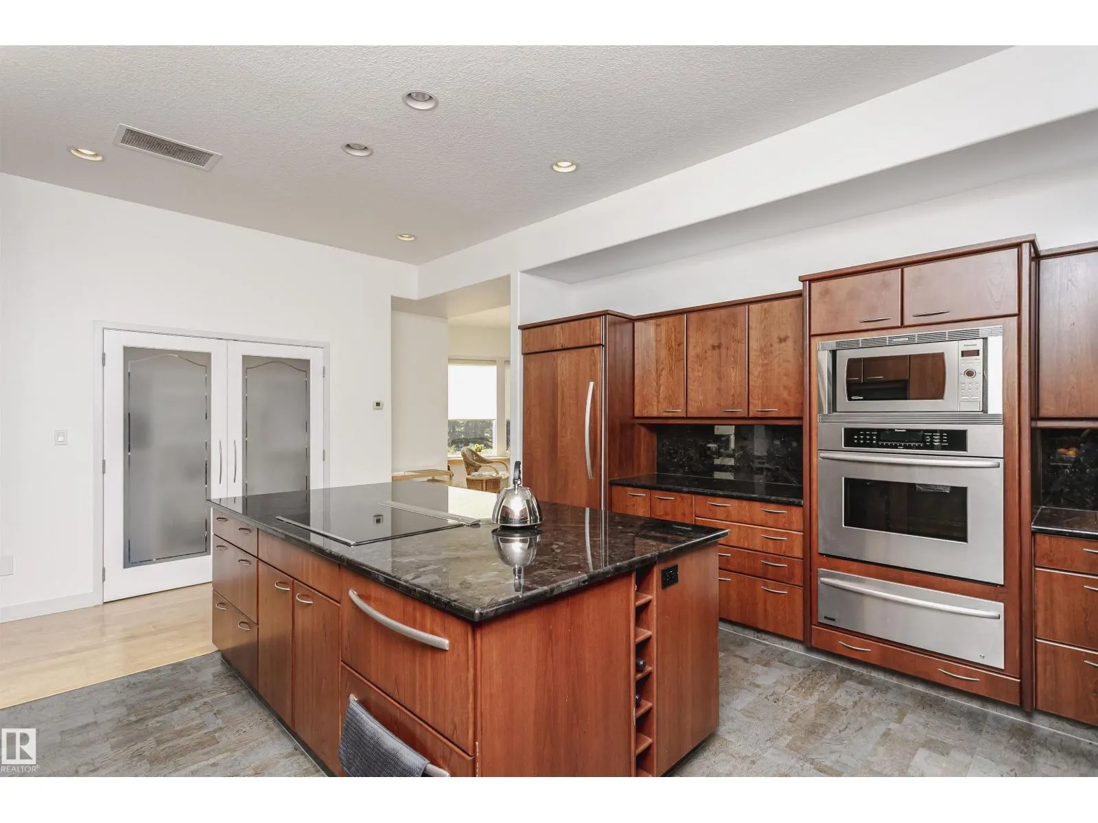 19103 ELLERSLIE RD SW