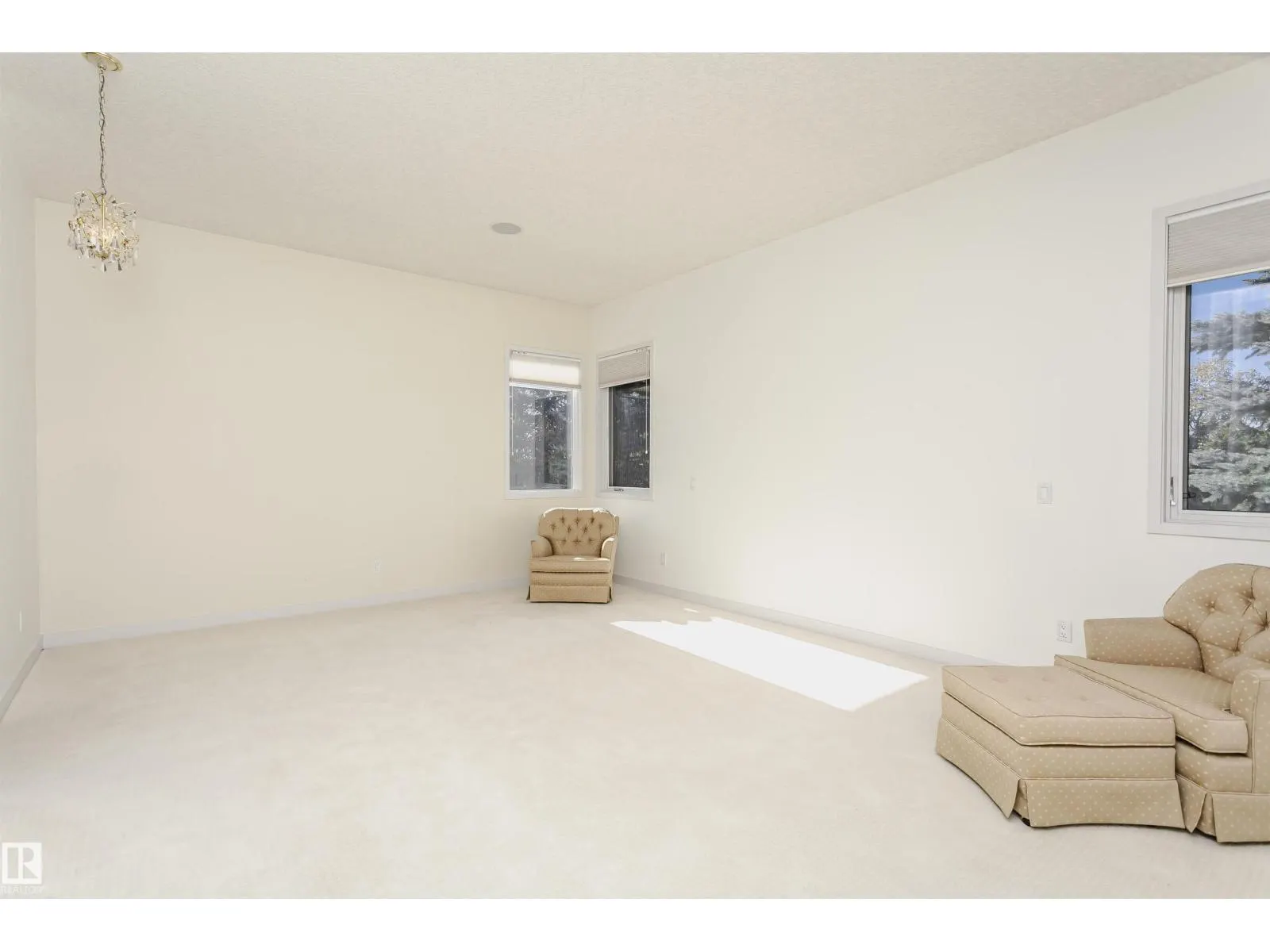 19103 ELLERSLIE RD SW