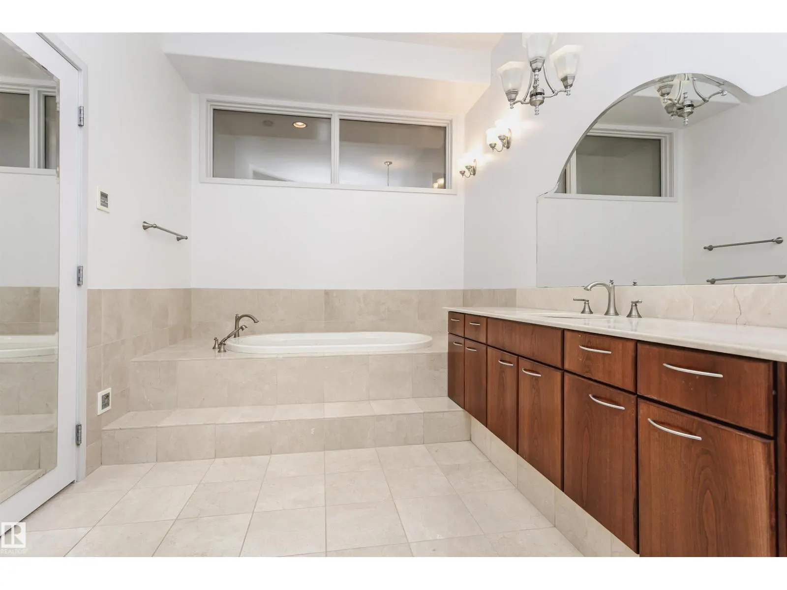 19103 ELLERSLIE RD SW