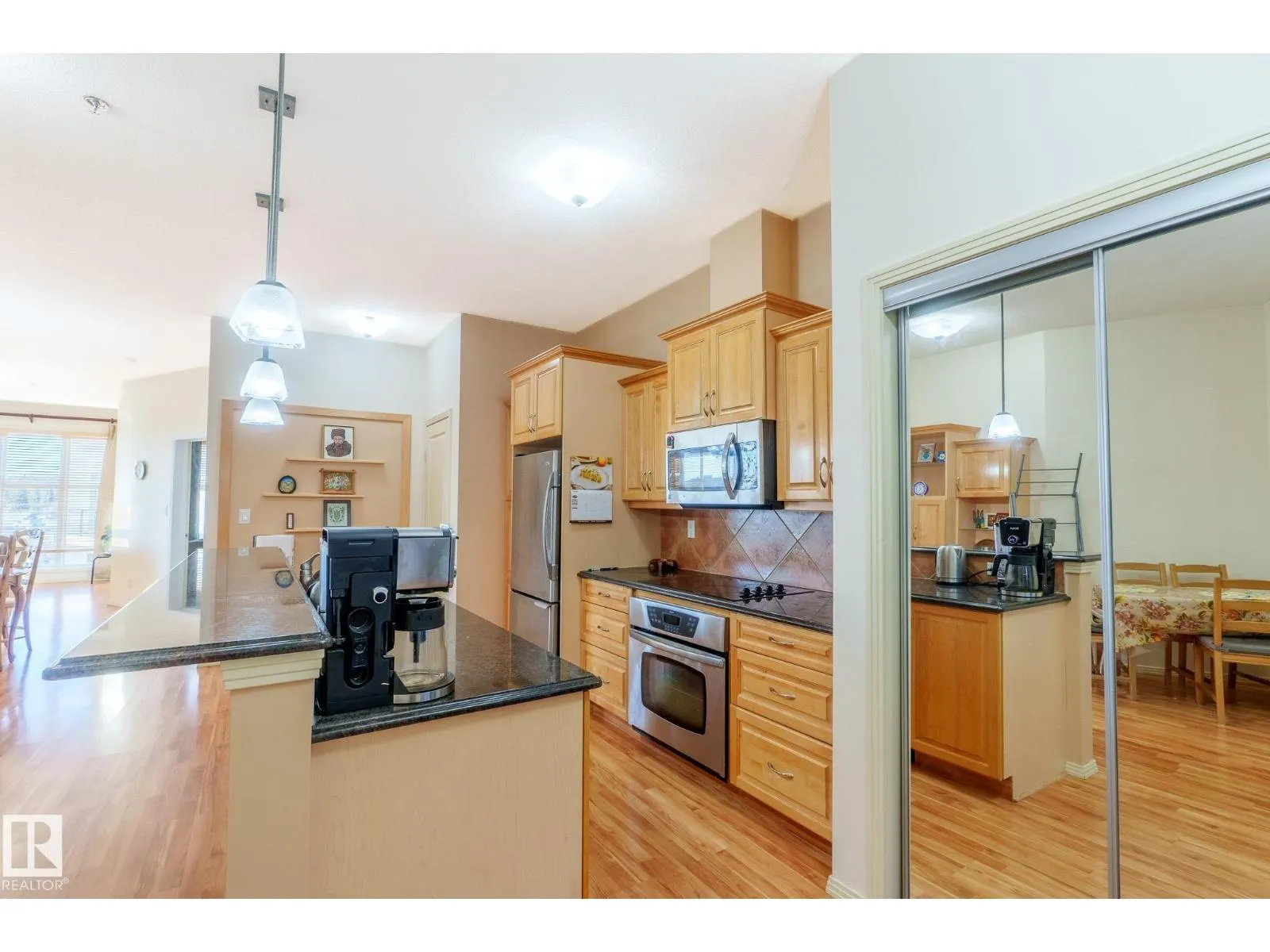 #449 4827 104A ST NW